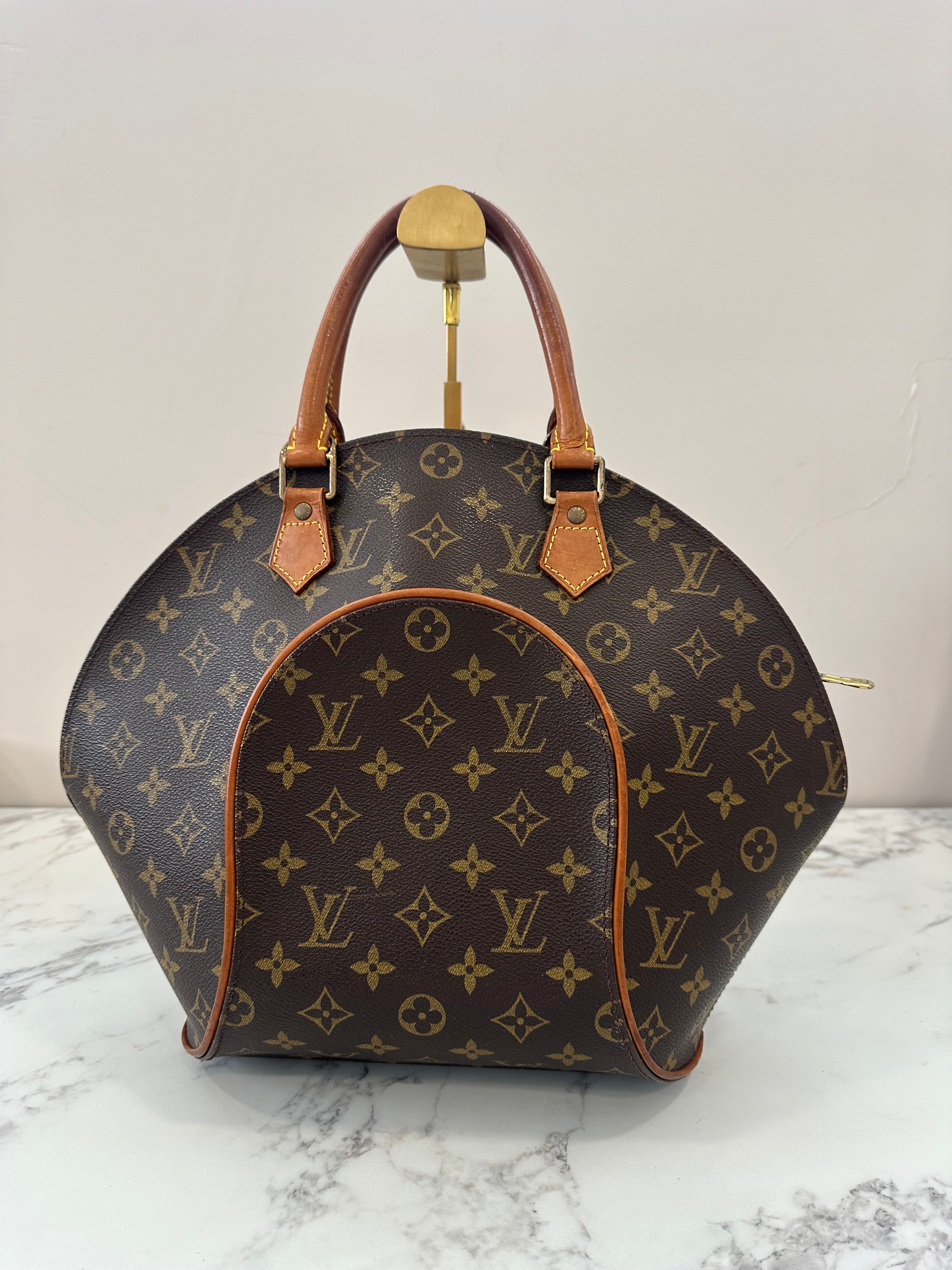 Louis Vuitton Ellipse MM