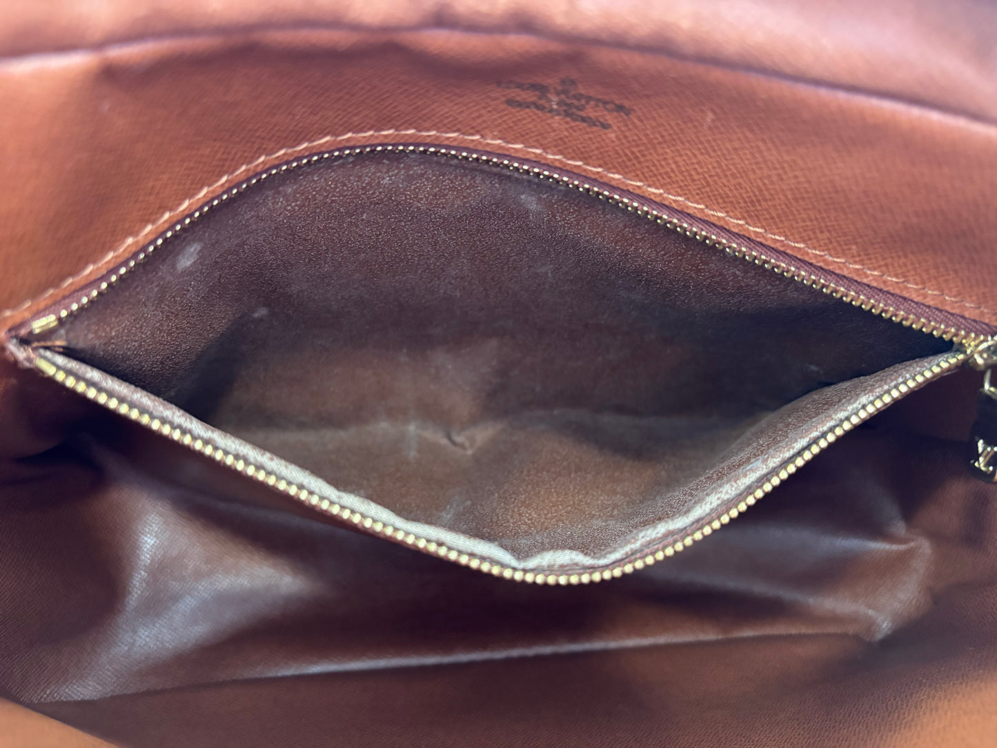 018671 - Louis Vuitton Boulogne 30