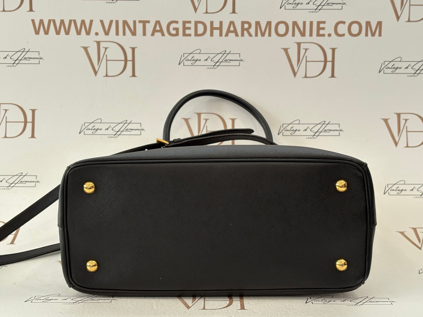 384303 - Prada Galleria Black