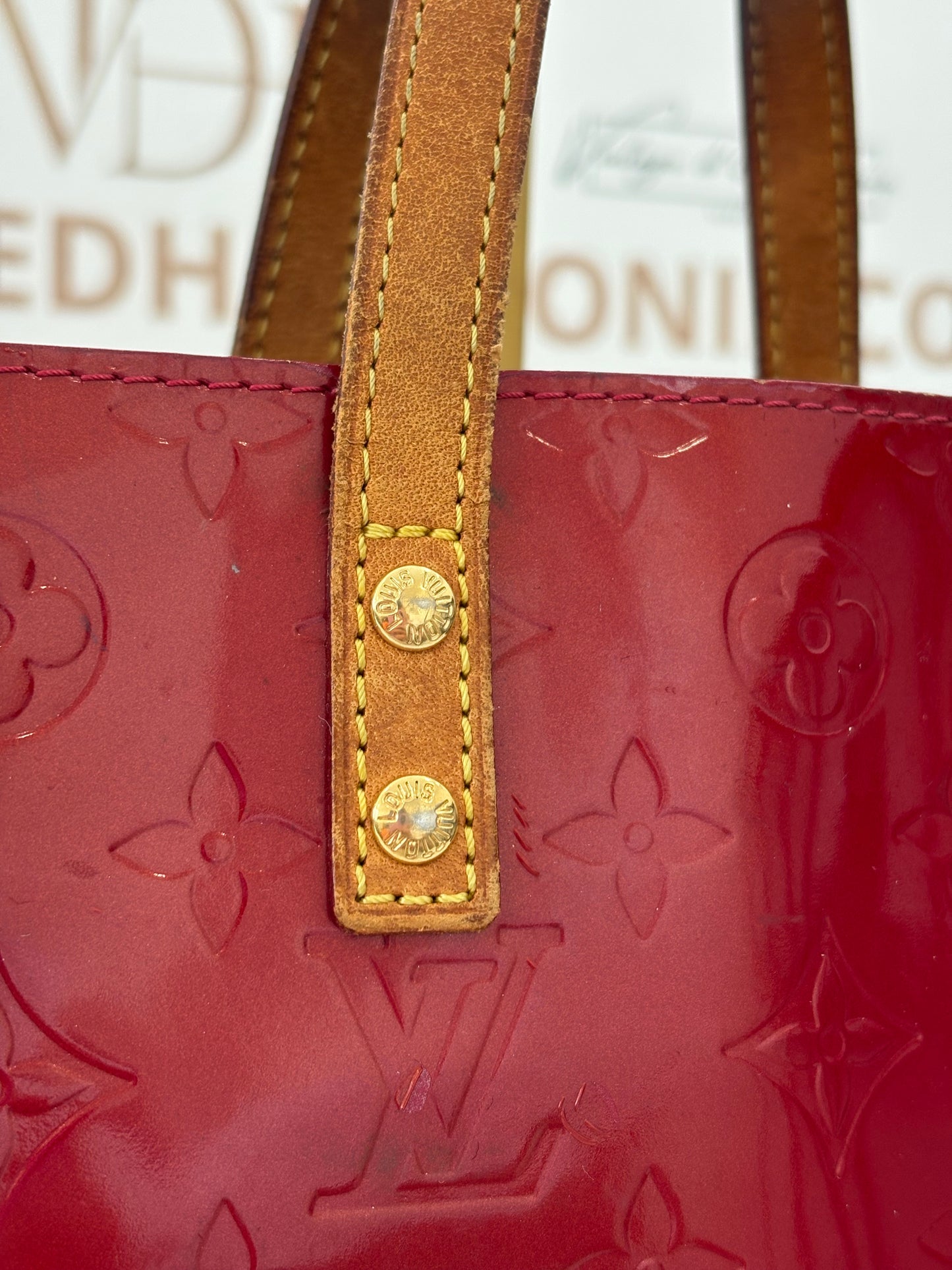 017229 - Louis Vuitton Vernis Reade PM