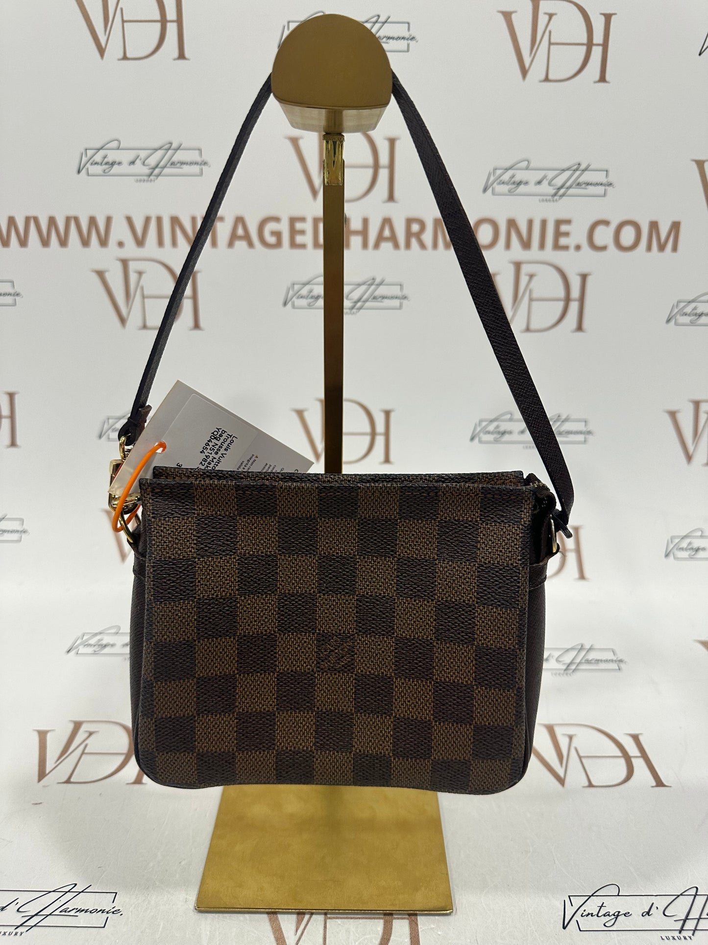 016900 - Louis Vuitton Trousse