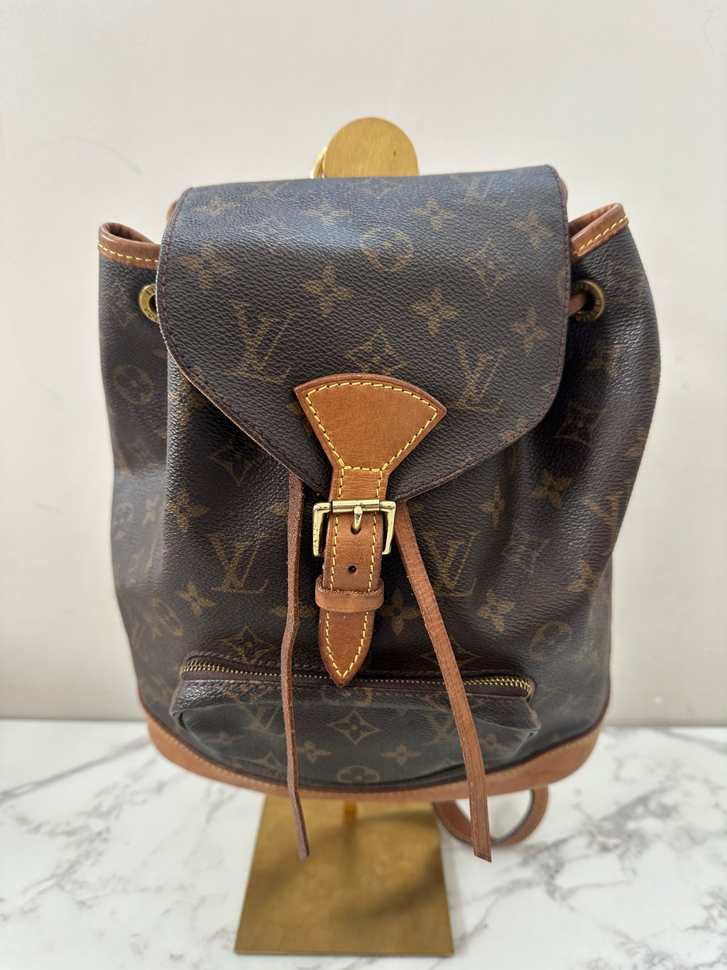 Louis Vuitton Montsouris MM
