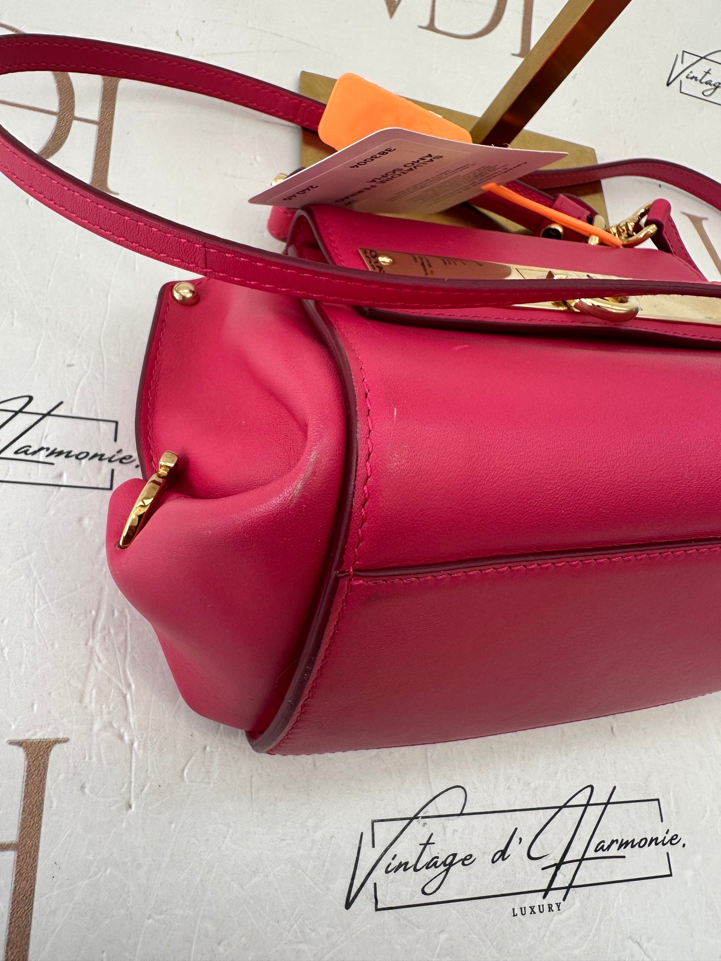 383004 - Salvatore Ferragamo Sofia