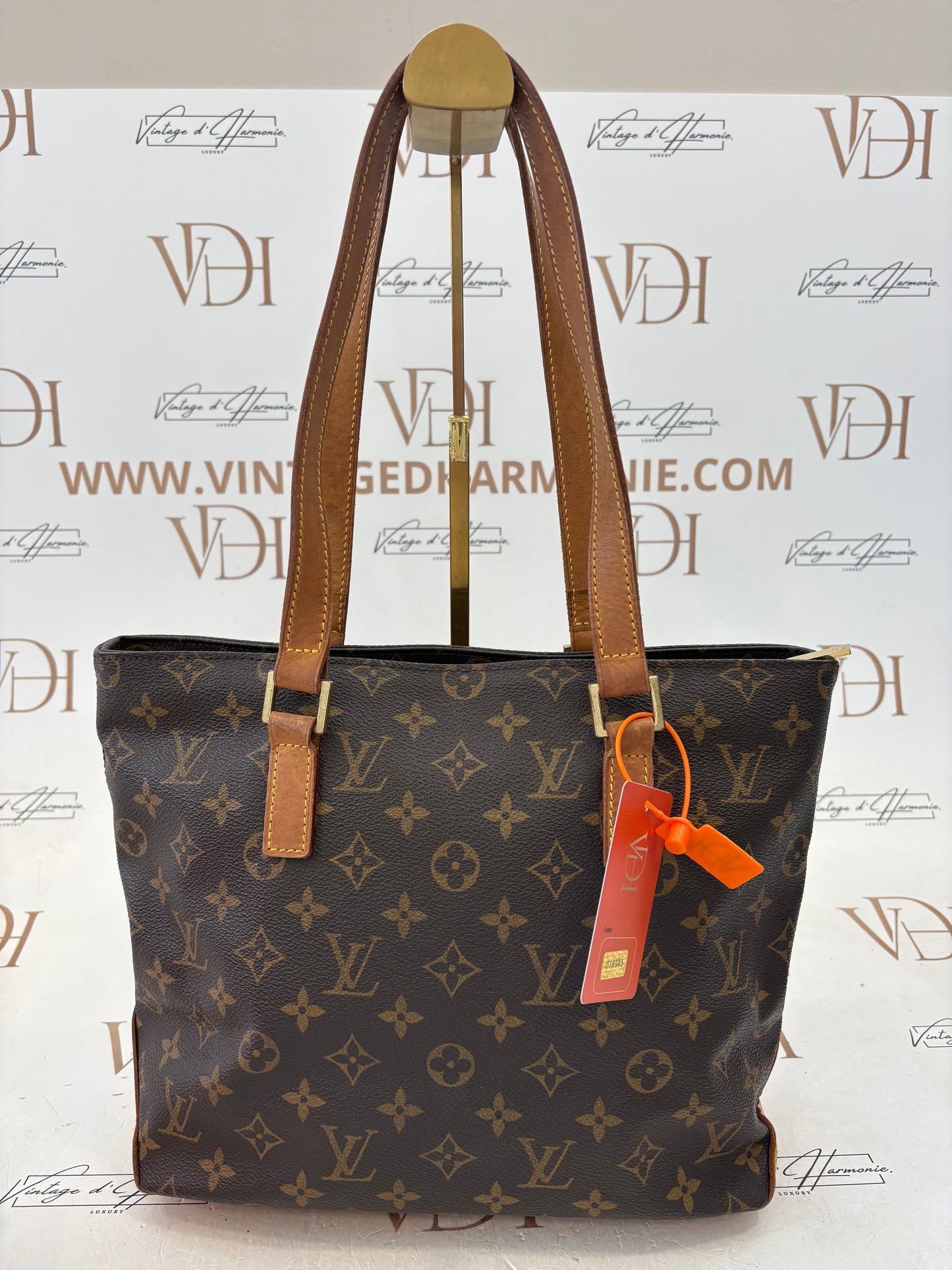 018343 - Louis Vuitton Cabas Piano