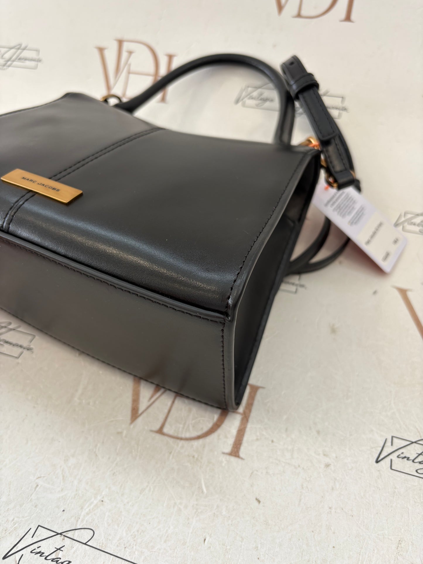 102600 - Marc Jacobs St.Marc