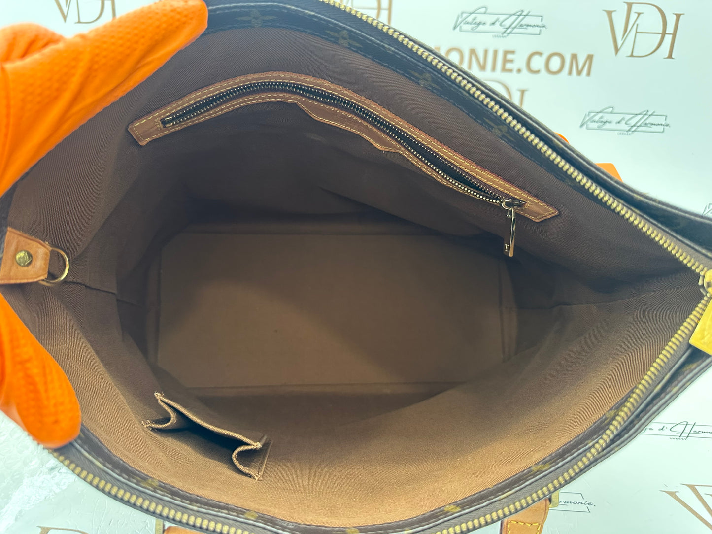 017875 - Louis Vuitton Cabas Mezzo