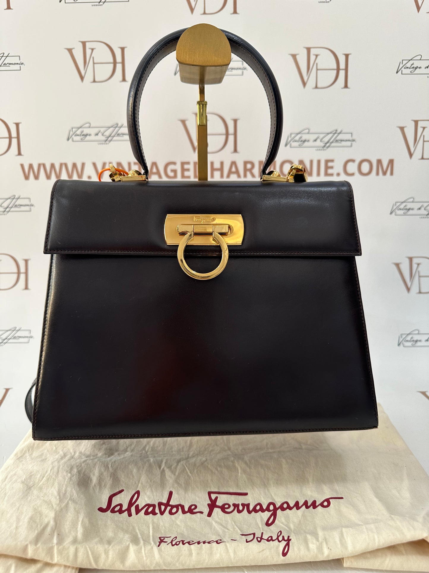016857 - Salvatore Ferragamo Brown
