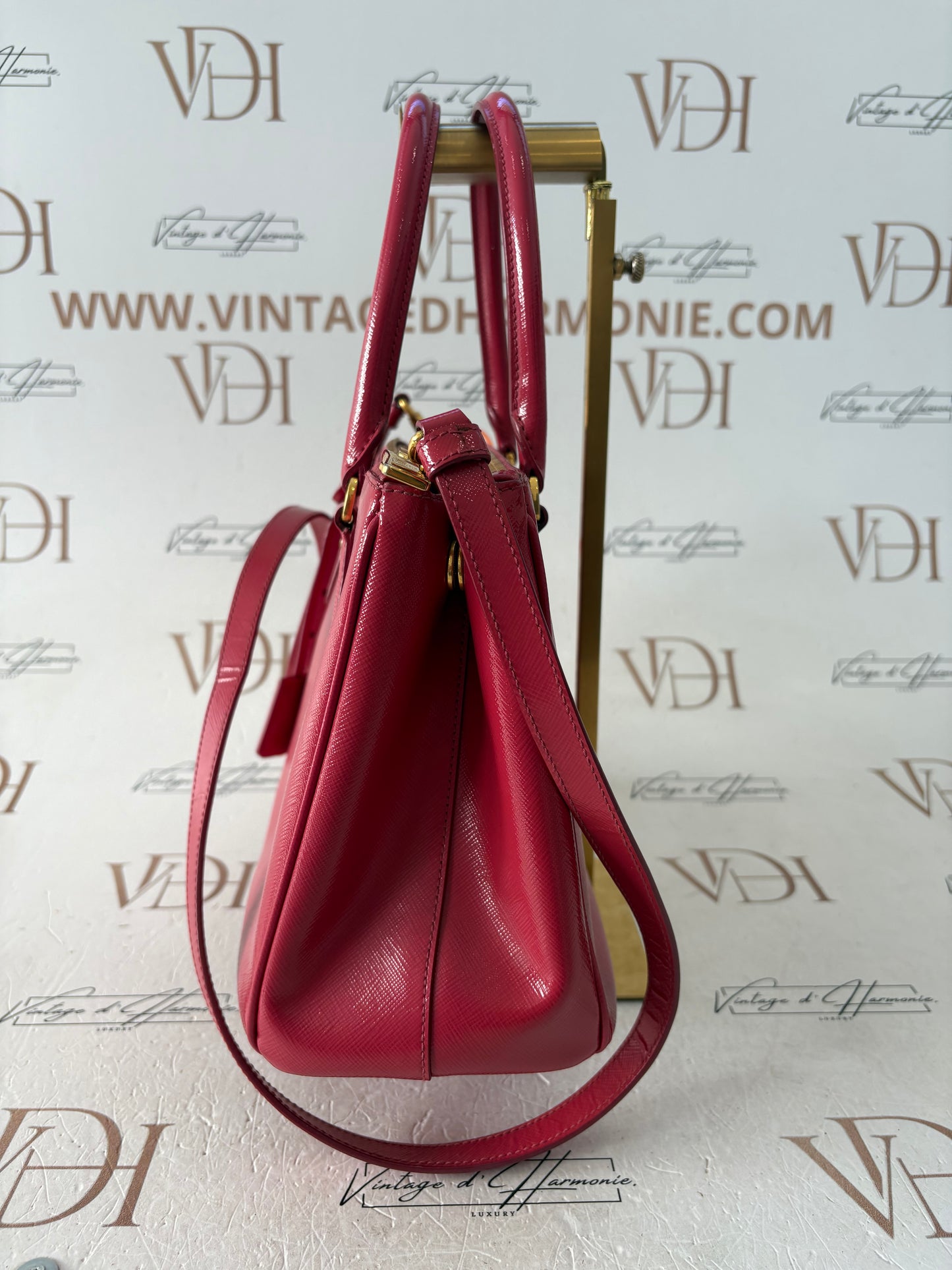 201600 - Prada Galleria