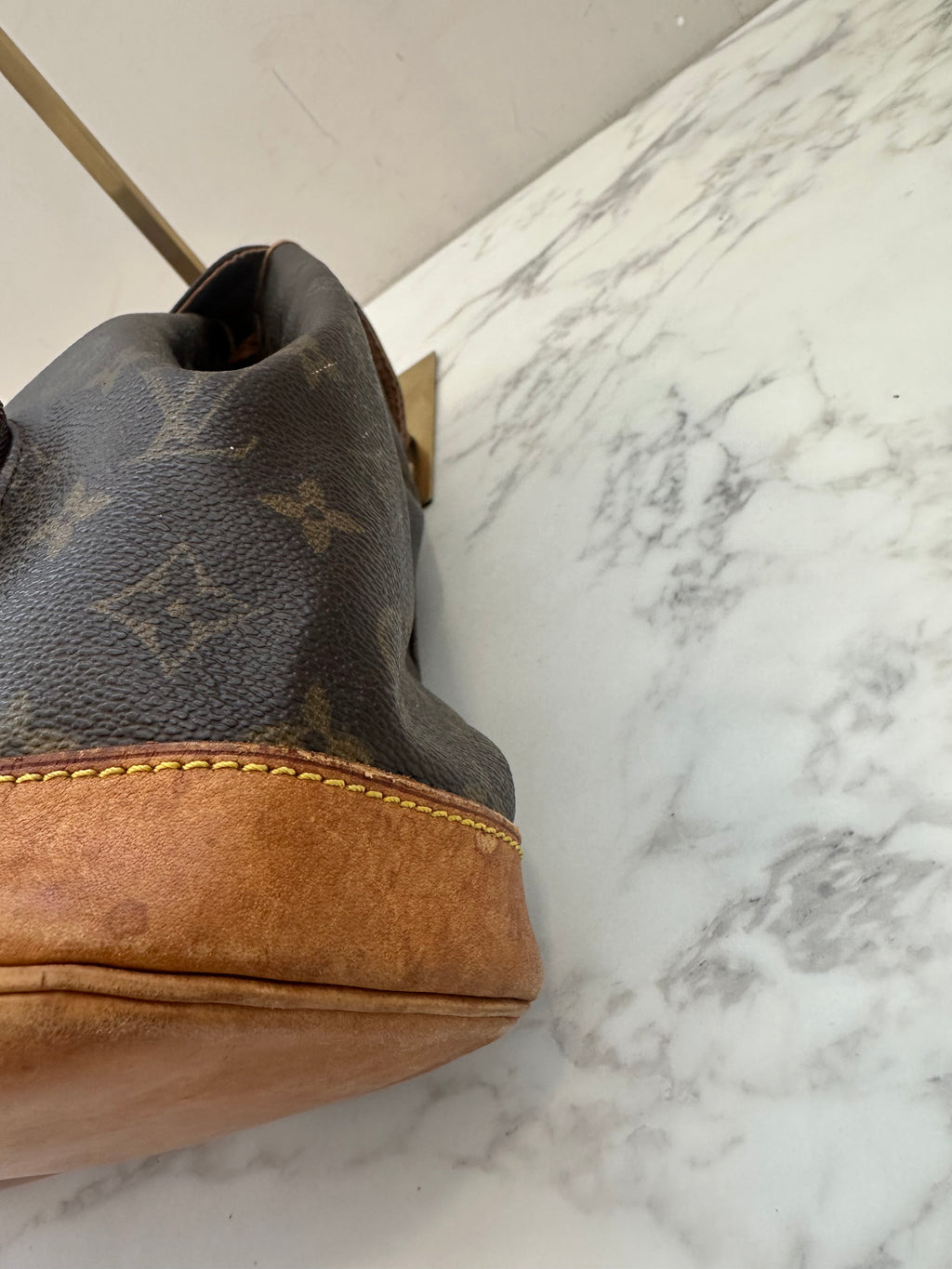 Louis Vuitton Montsouris MM