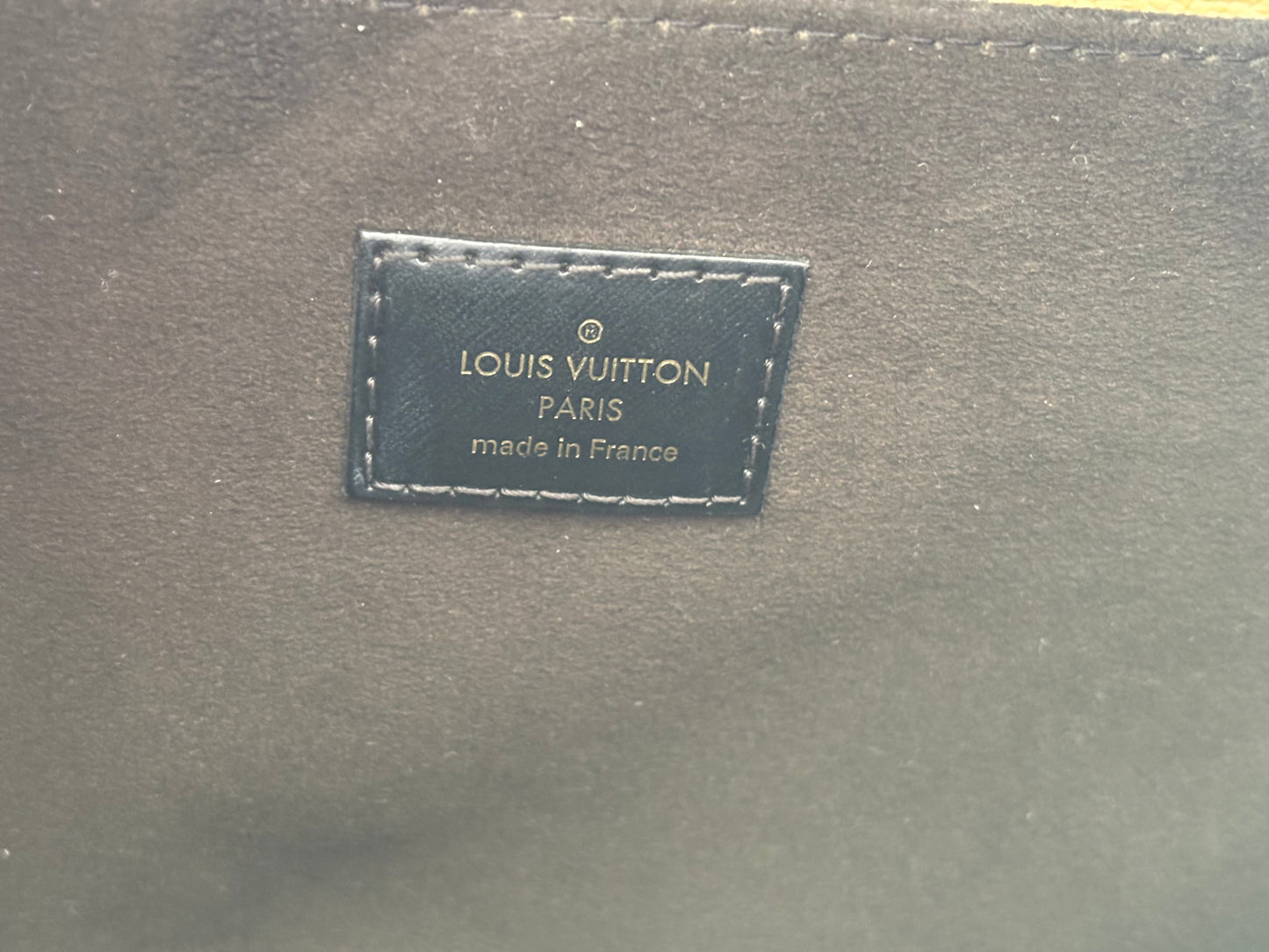 384108 - Louis Vuitton Metis