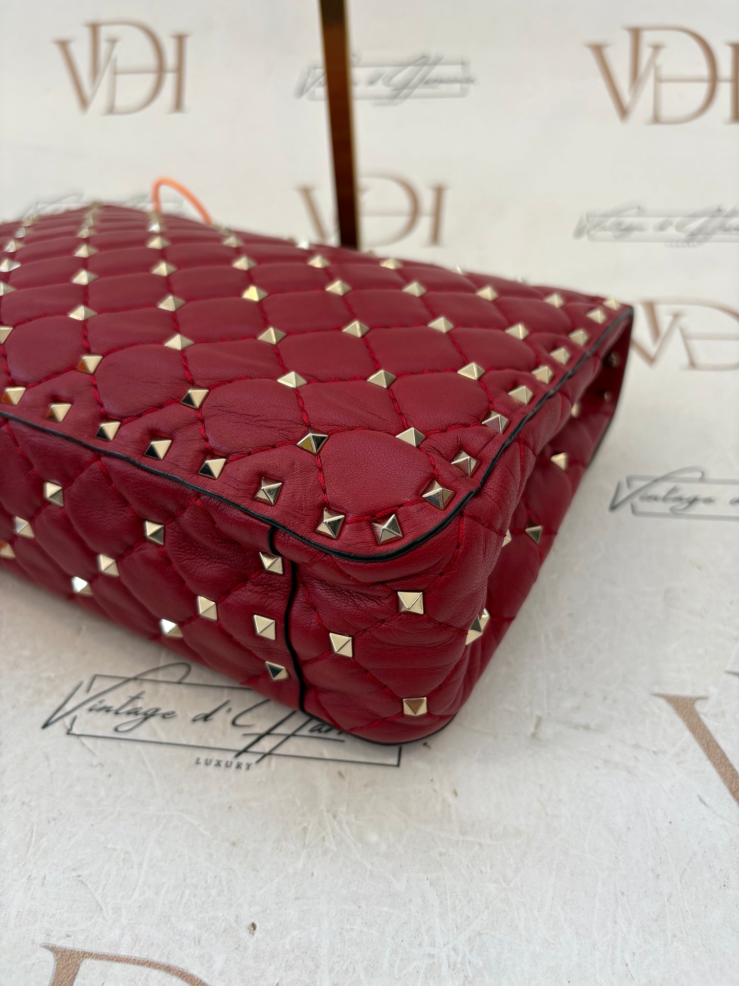 201122 - Valentino Rockstud Spike
