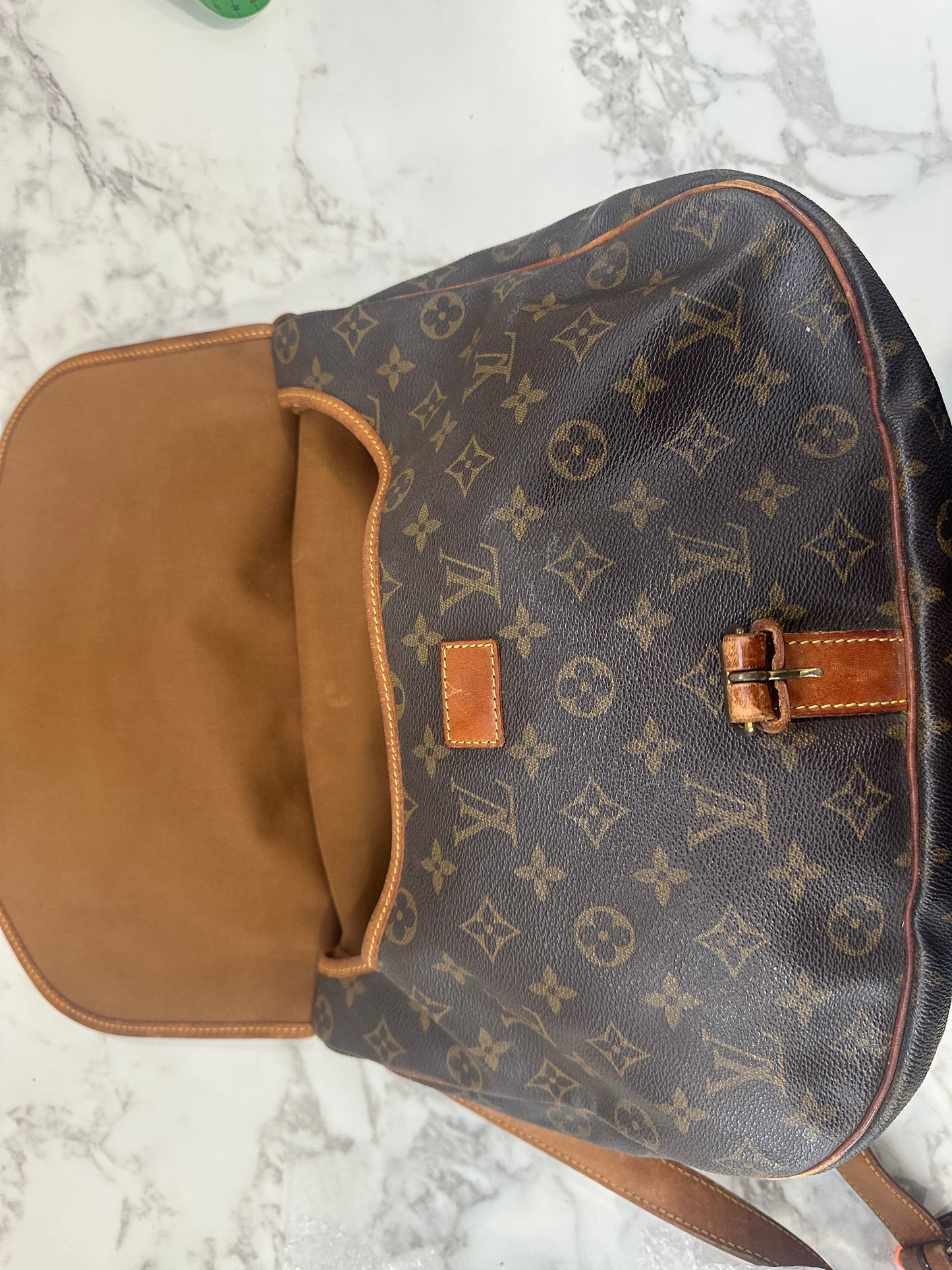 Louis Vuitton Saumur 35