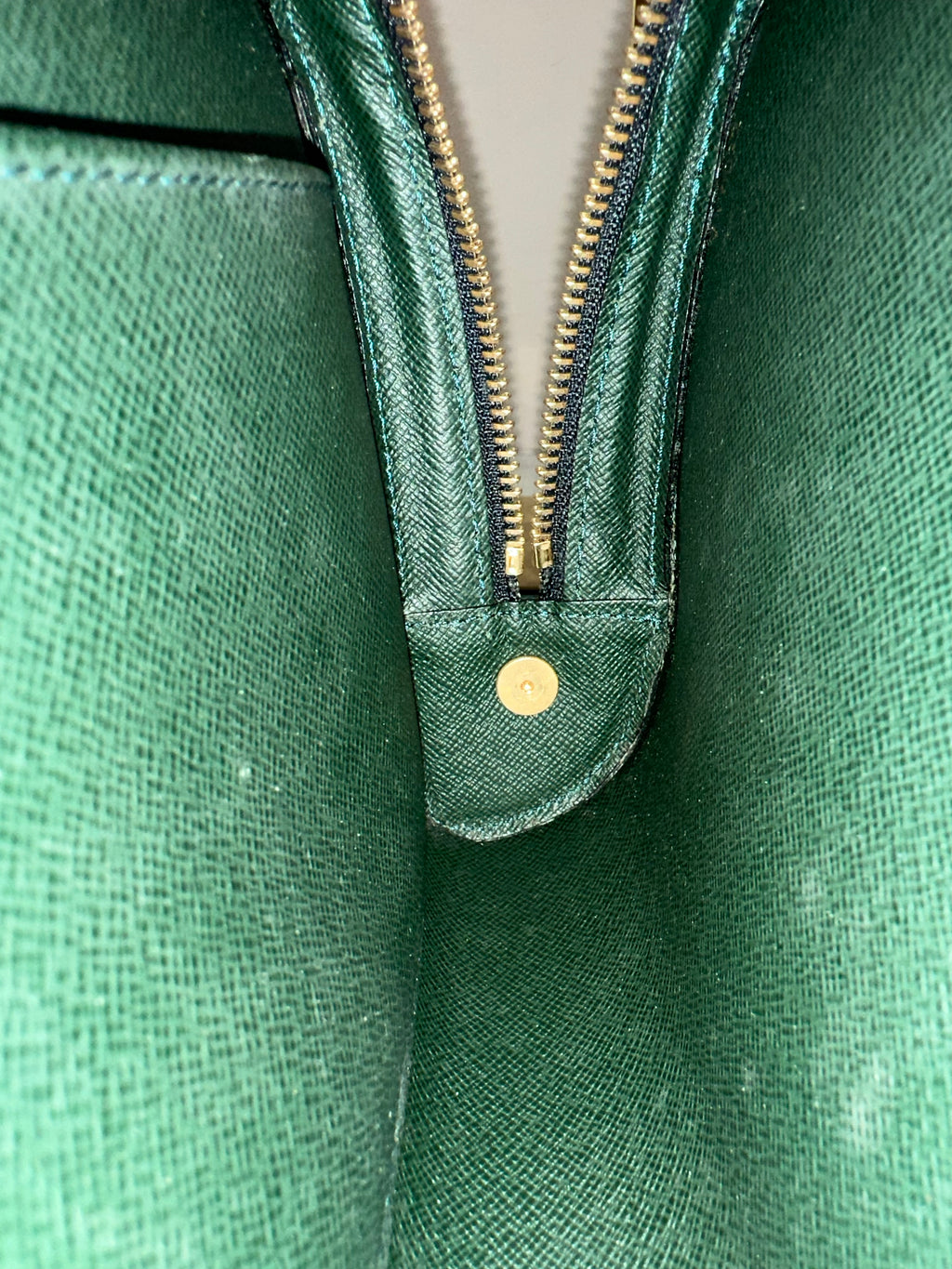 Louis Vuitton Green Taiga Baikal
