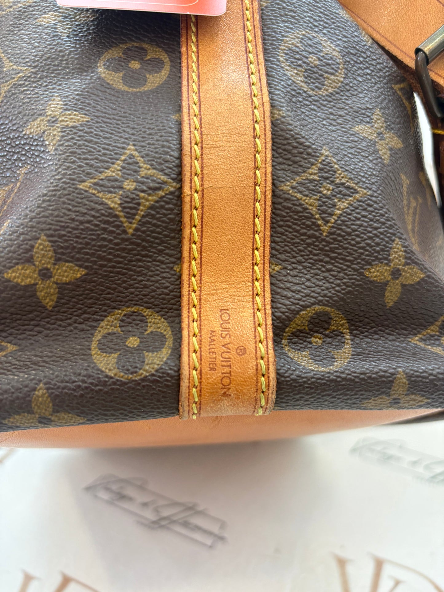 018524 - Louis Vuitton Petite Noé