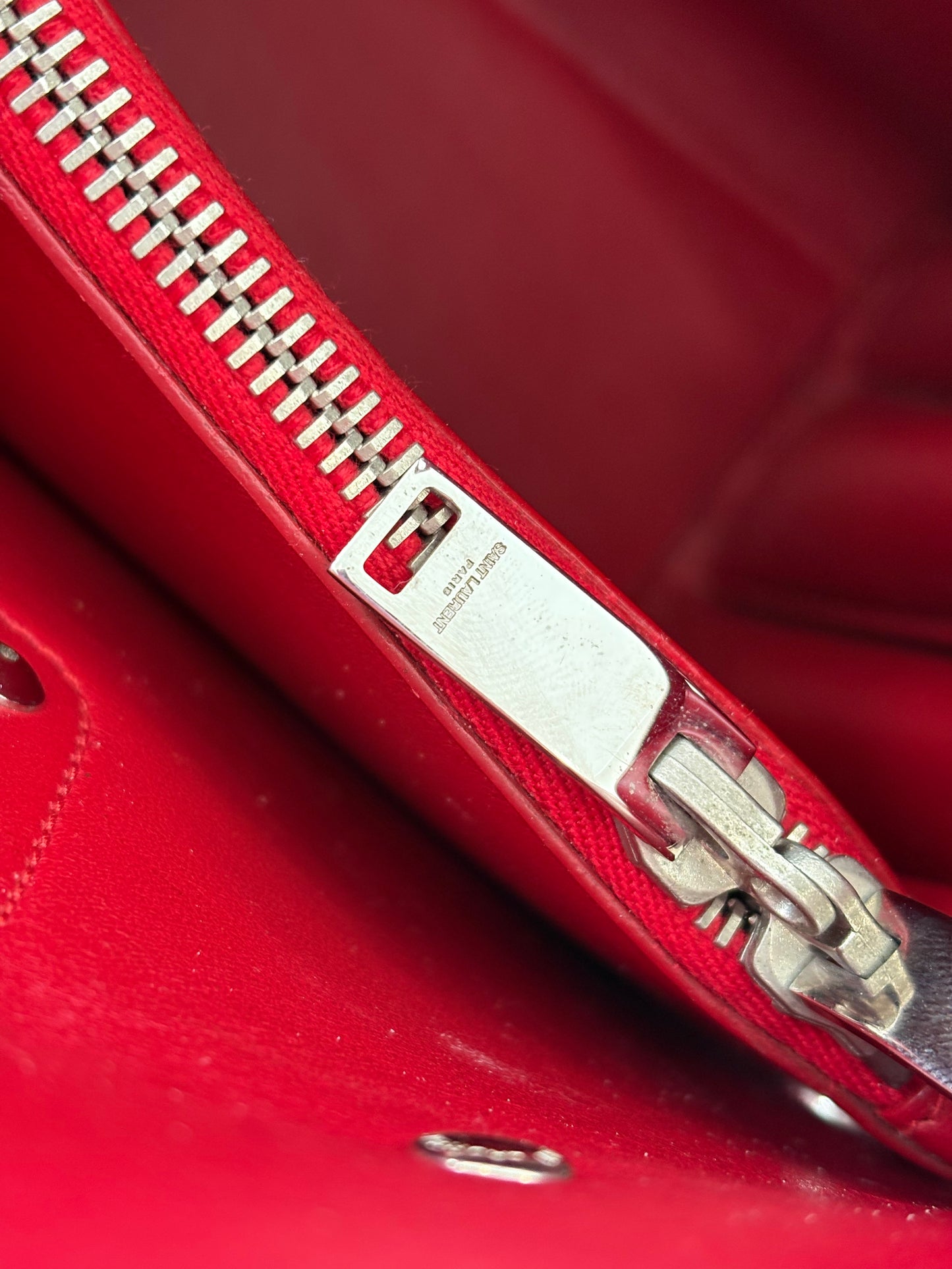 383643 - Saint Laurent Sac De Jour