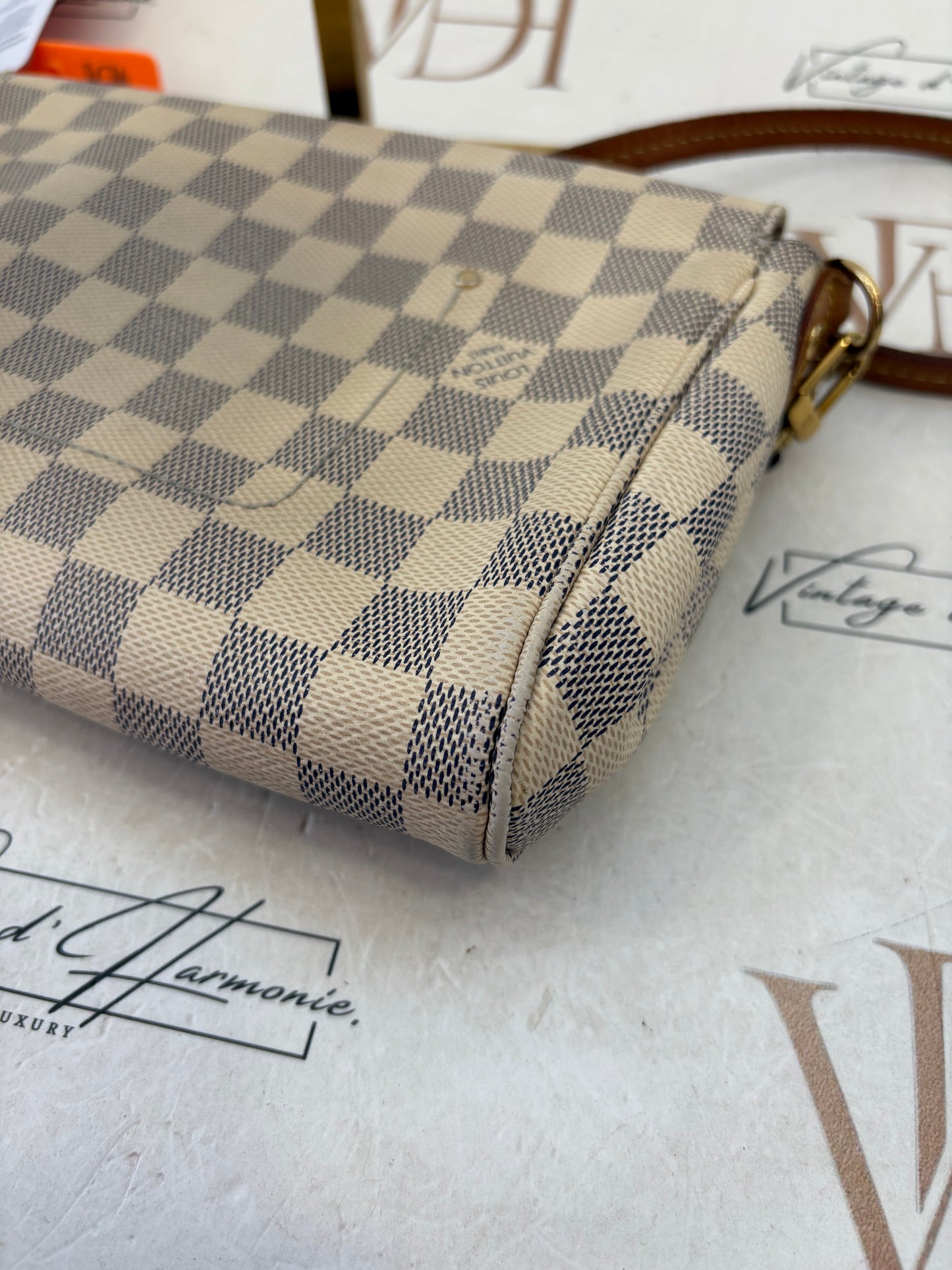 383613 - Louis Vuitton Favorite