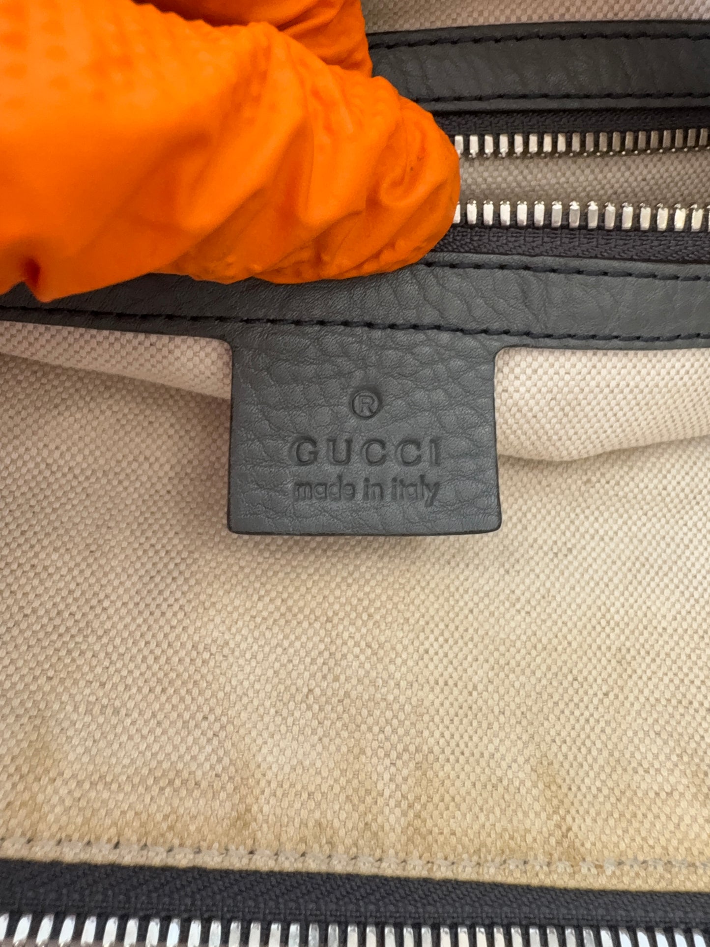 383421 - Gucci Grey