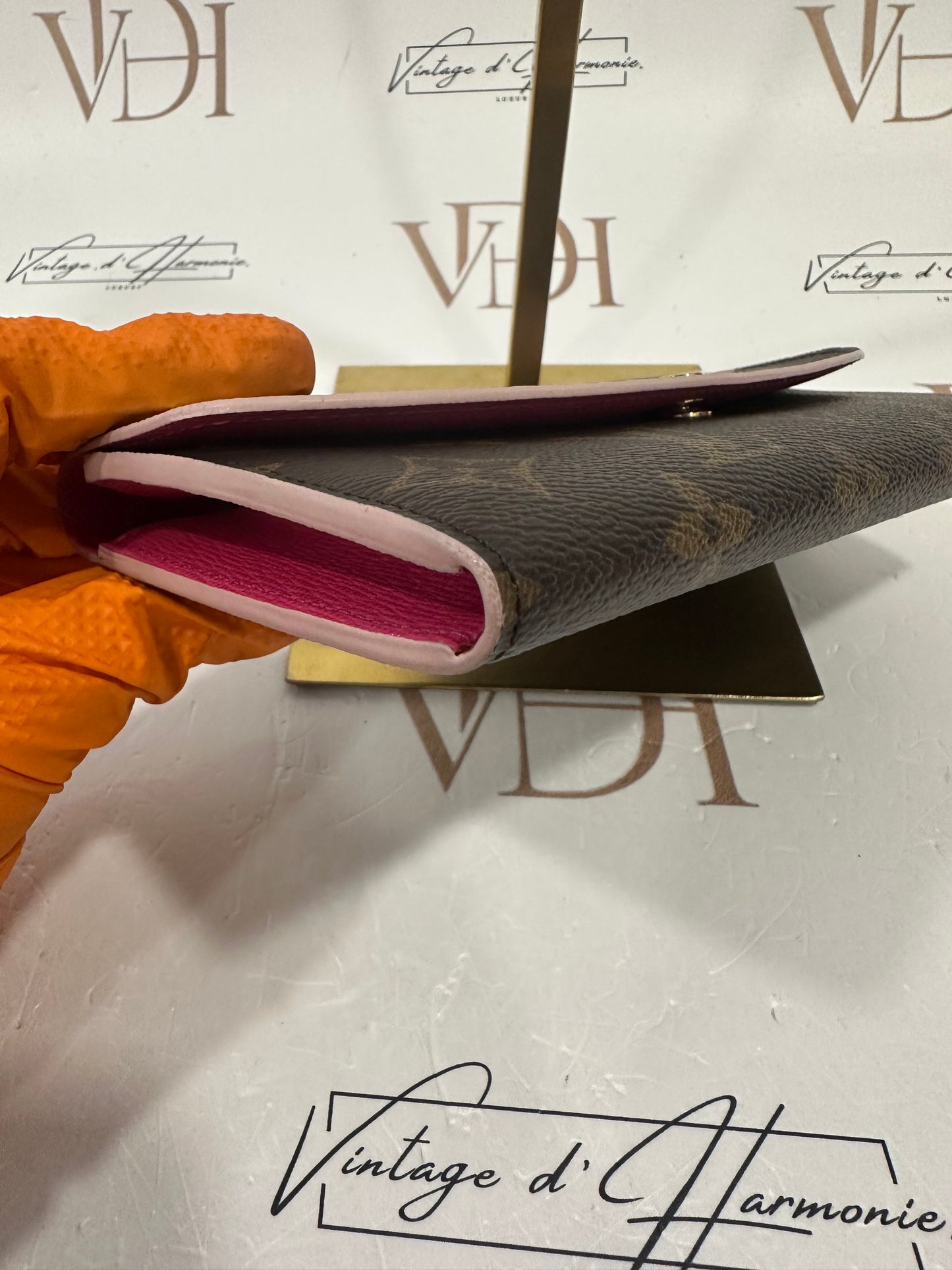382538 - Louis Vuitton Emilie