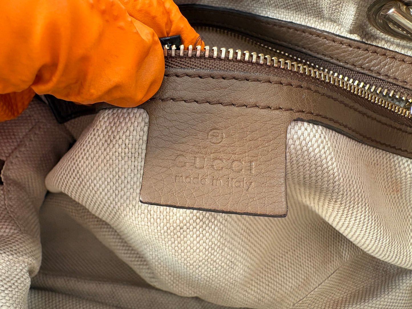 383403 - Gucci Soho
