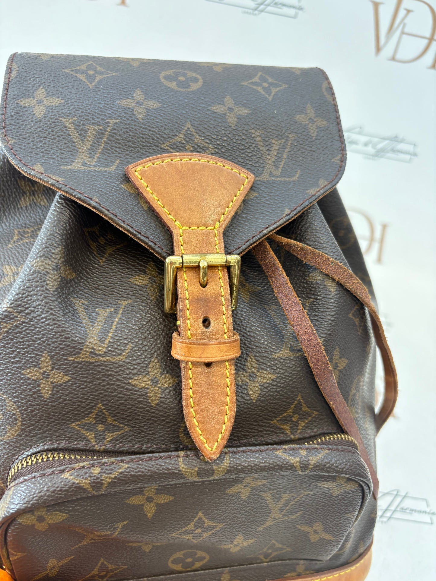 018375 - Louis Vuitton Montsouris MM