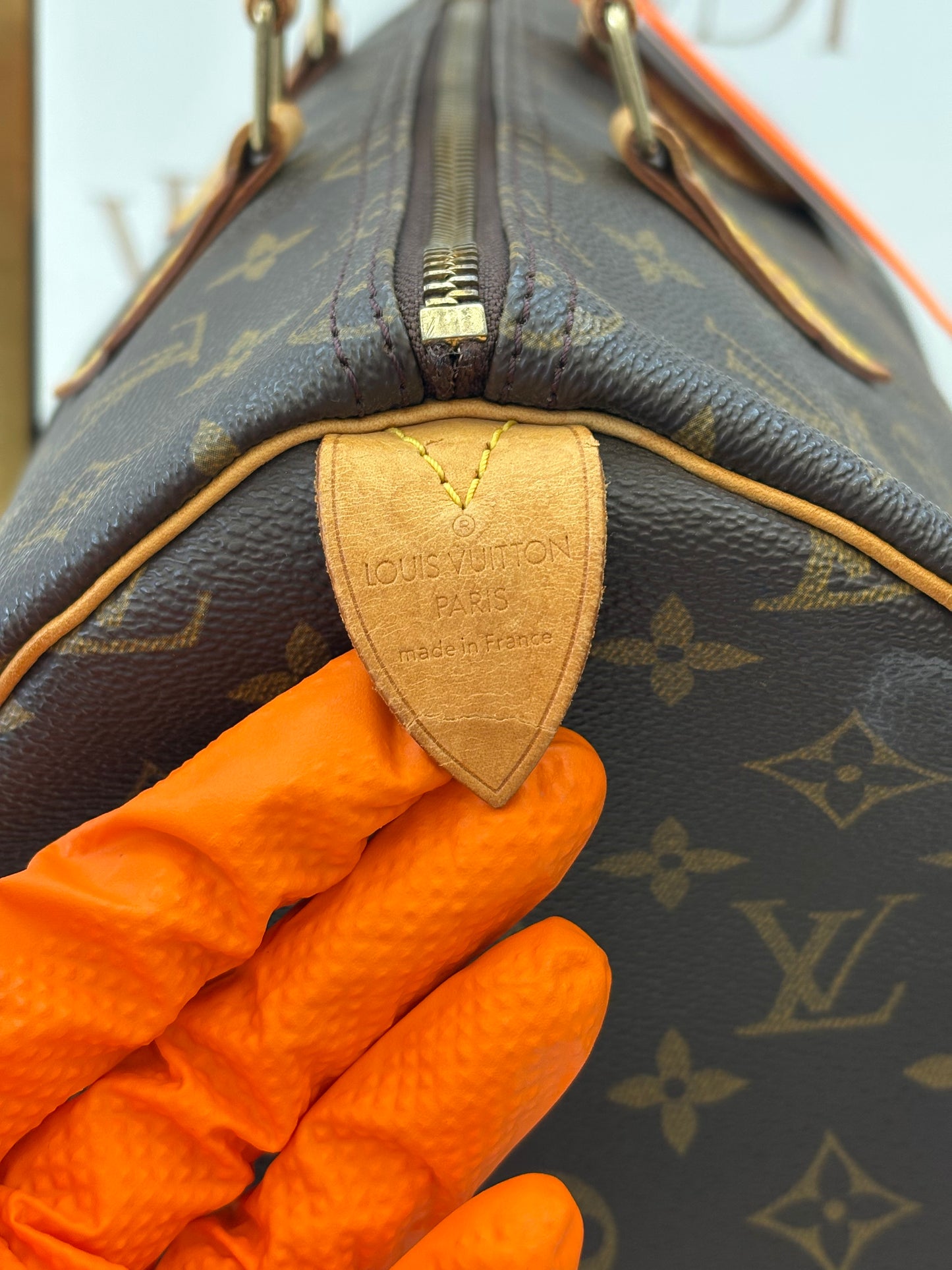 018424 - Louis Vuitton Speedy 35