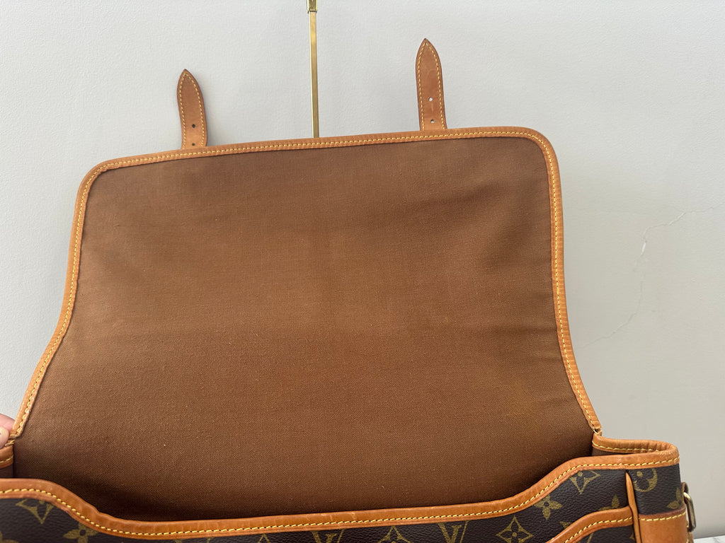 Louis Vuitton Giberciere Gm