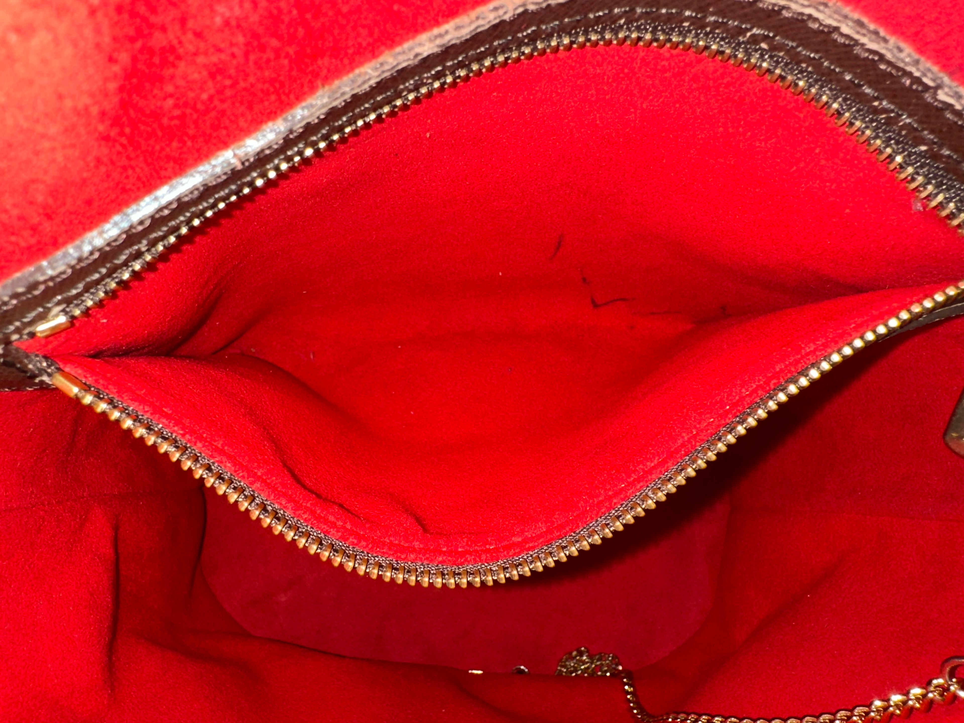 Louis Vuitton Marais Damier Ebene