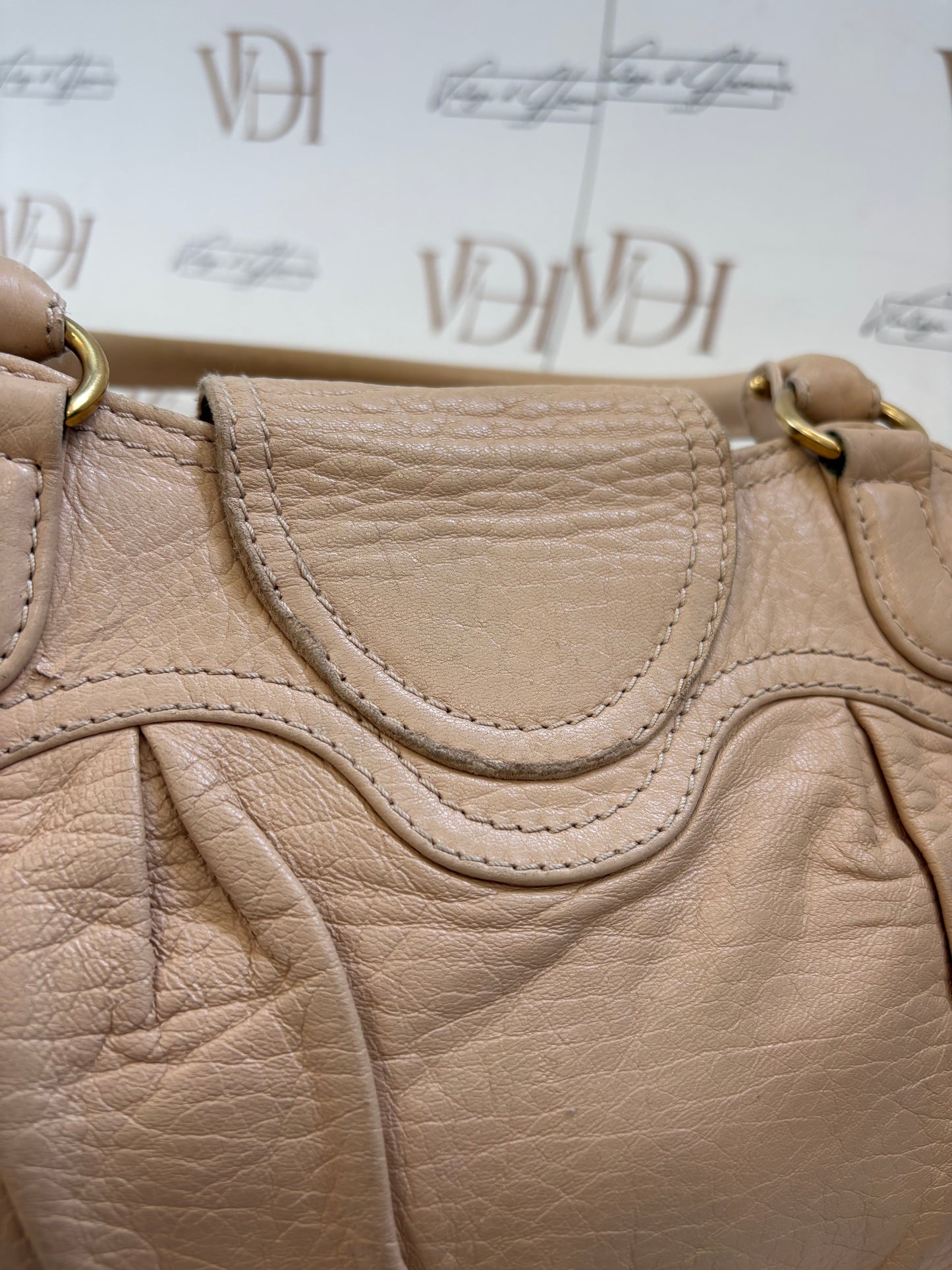017241 - Salvatore Ferragamo Beige