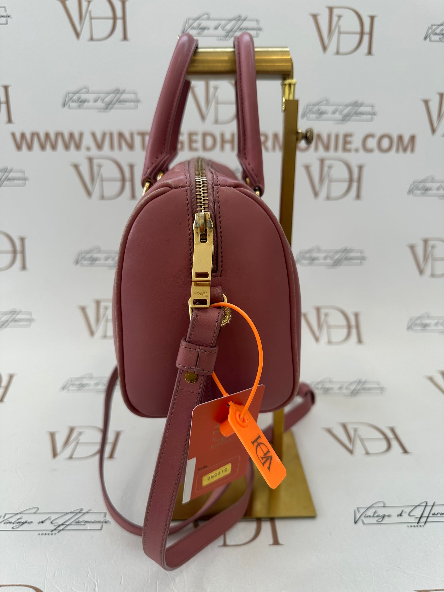 382312 - Saint Laurent