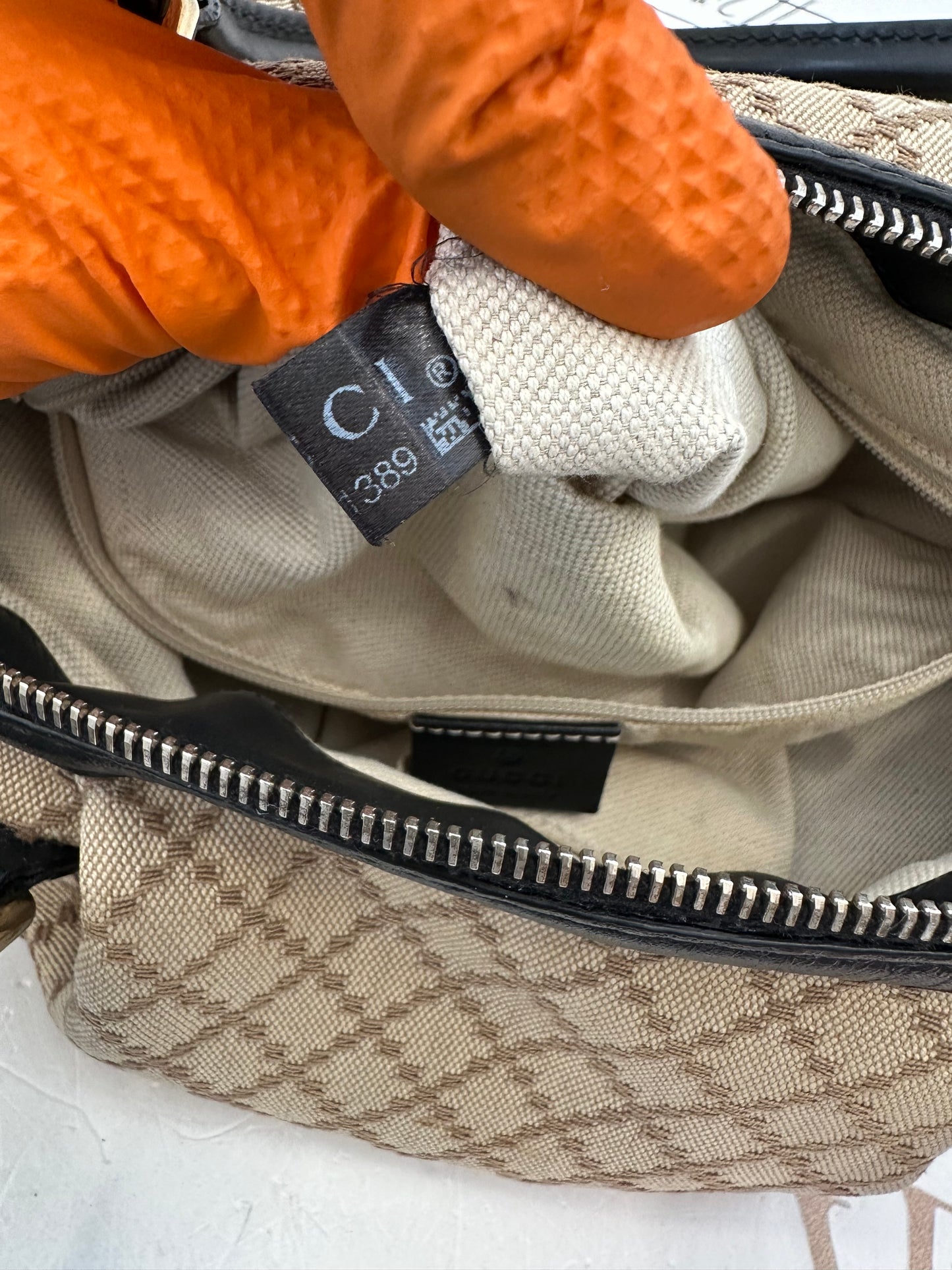 382490 - Gucci Sukey