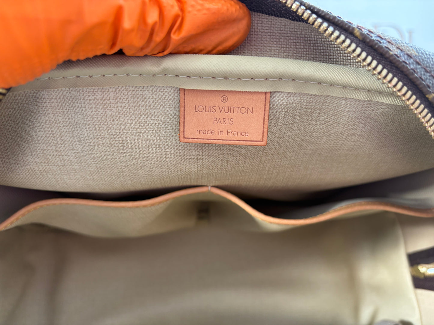 018884 - Louis Vuitton Deauville