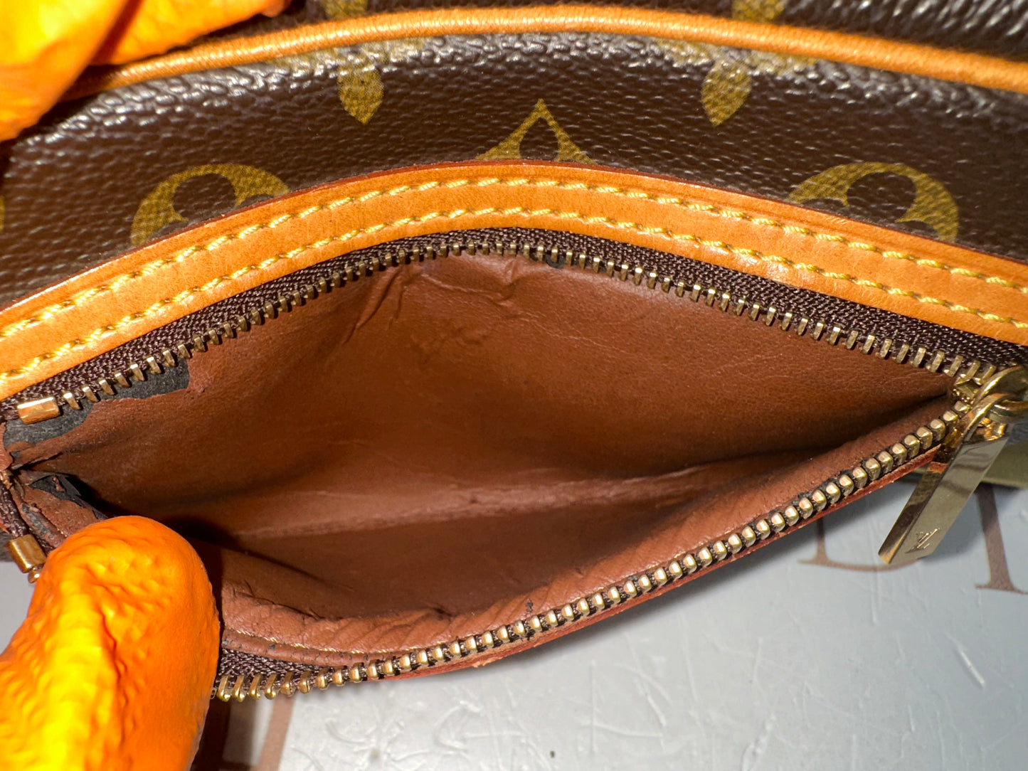 017763 - Louis Vuitton Pochette Cite