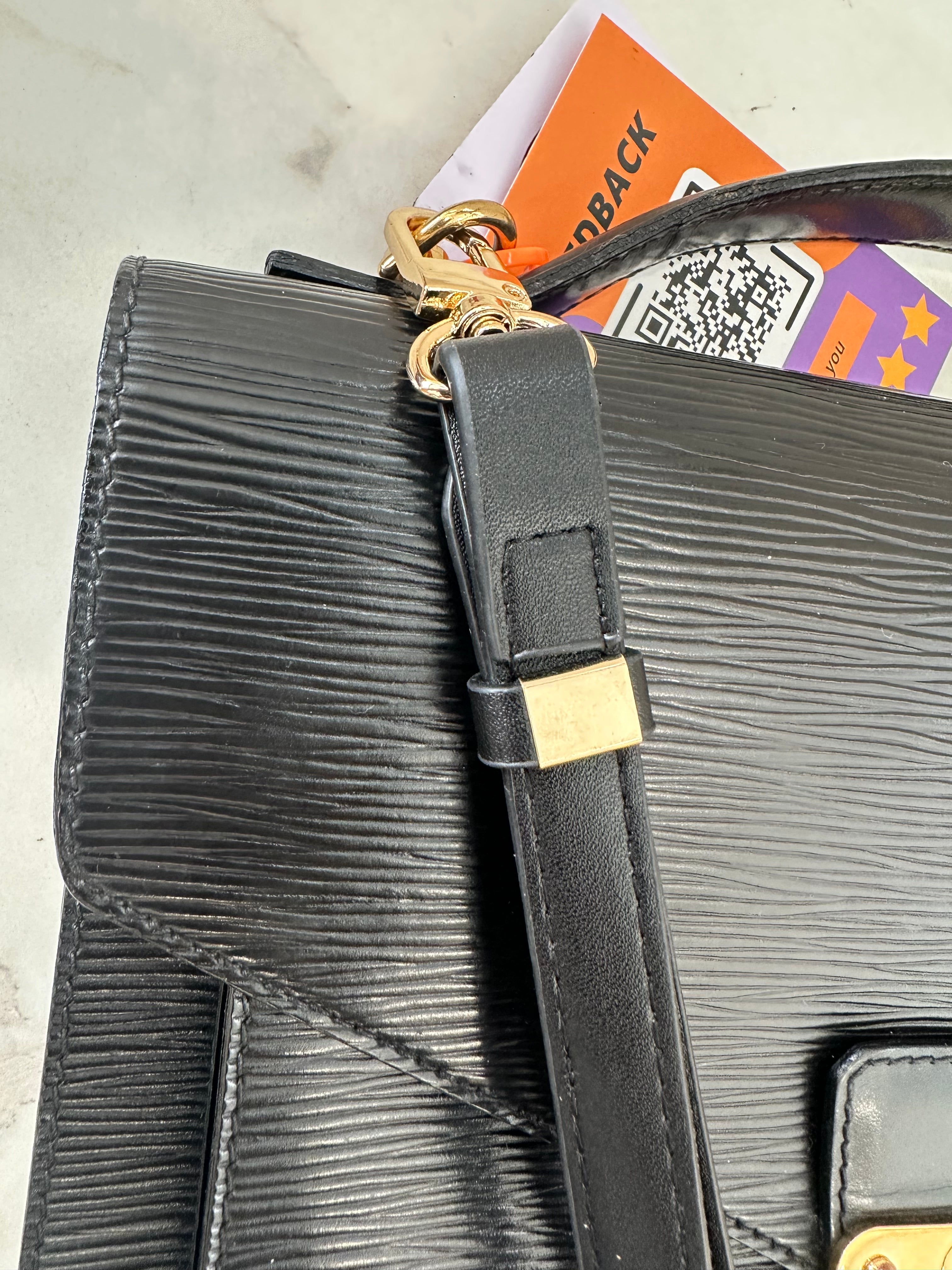 Louis Vuitton Monceau 28