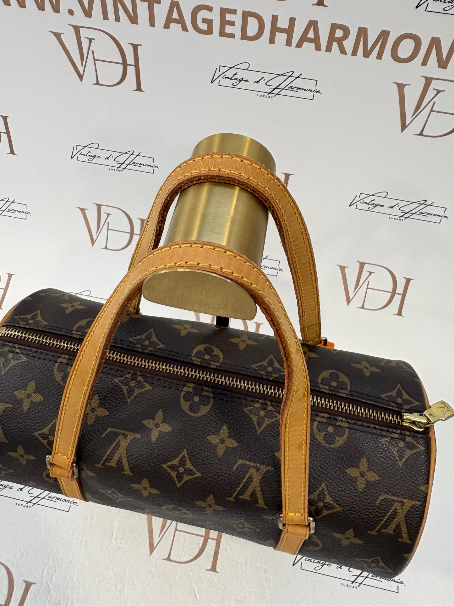 016915 - Louis Vuitton Papillon 26