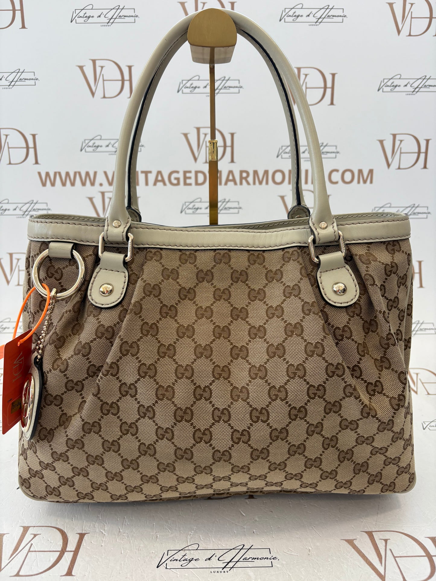201064 - Gucci Sukey