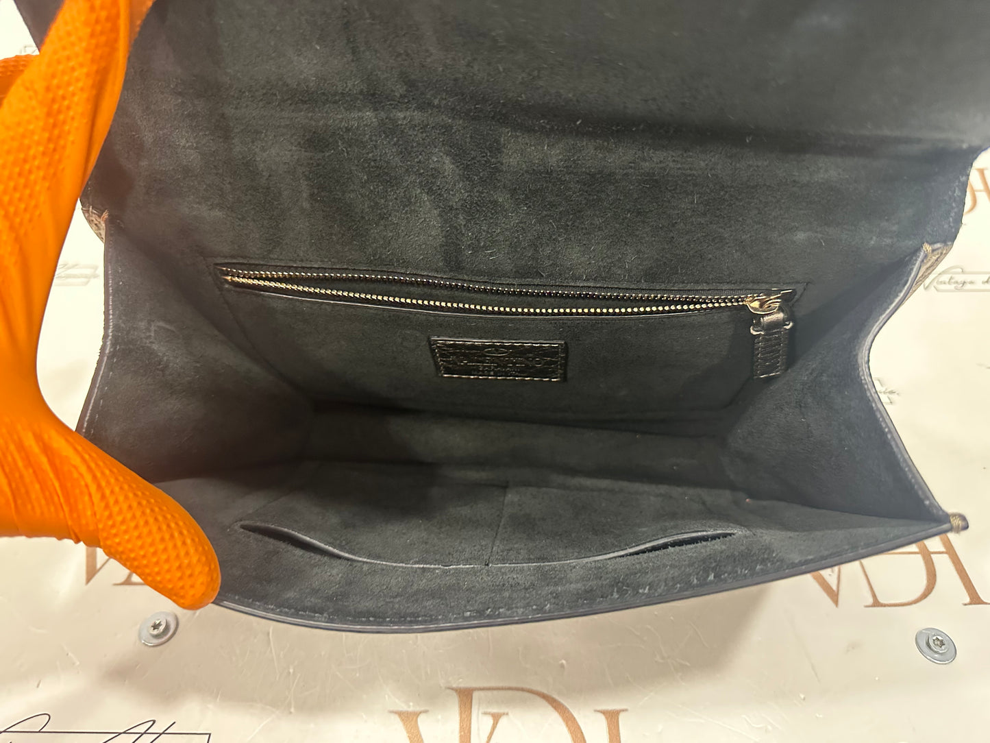 383035 - Valentino Glam Lock