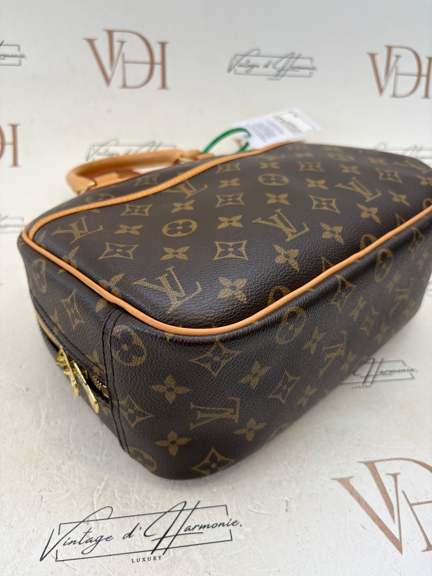 017224 - Louis Vuitton Trouville