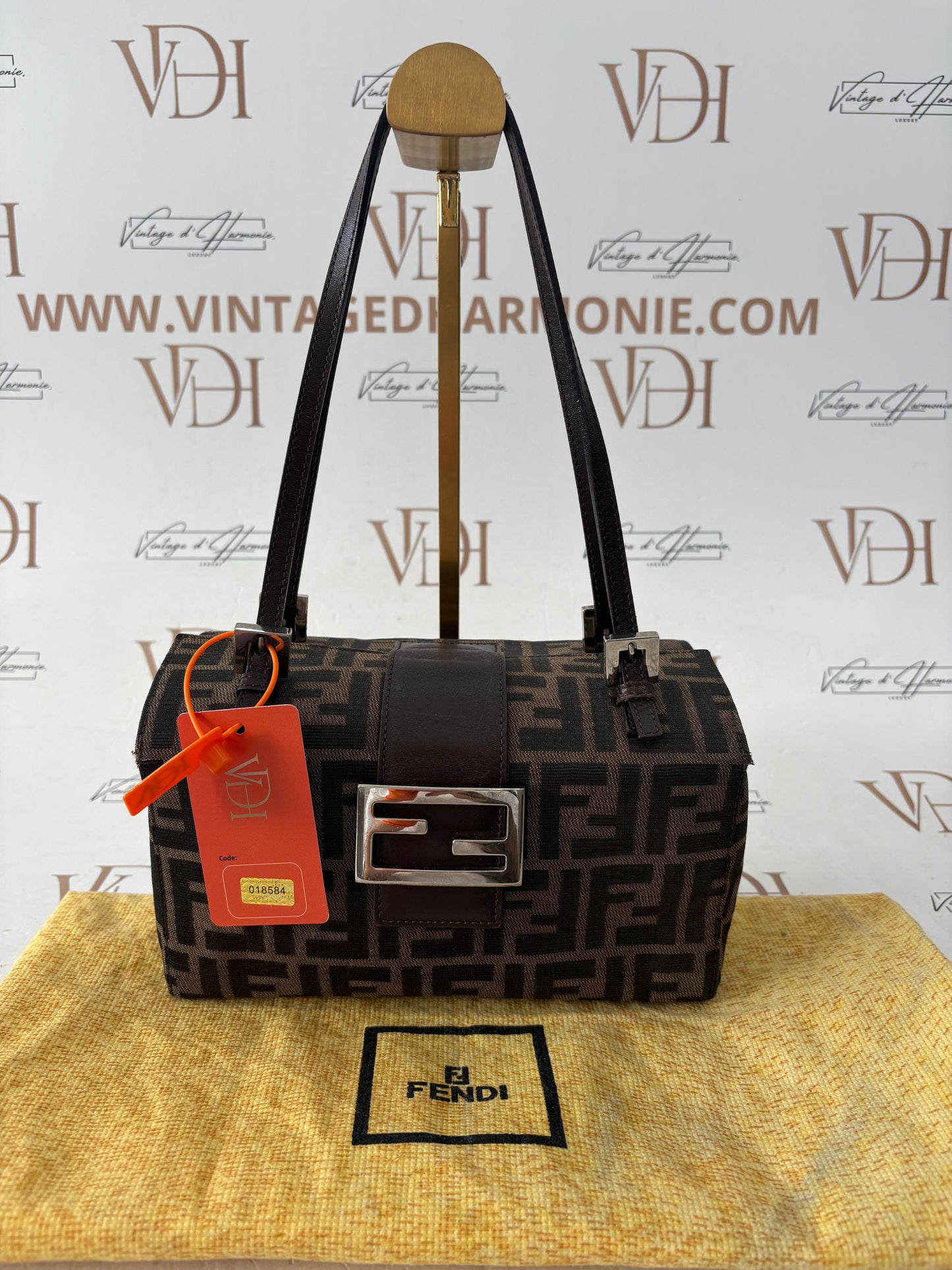 018584 - Fendi Zucca