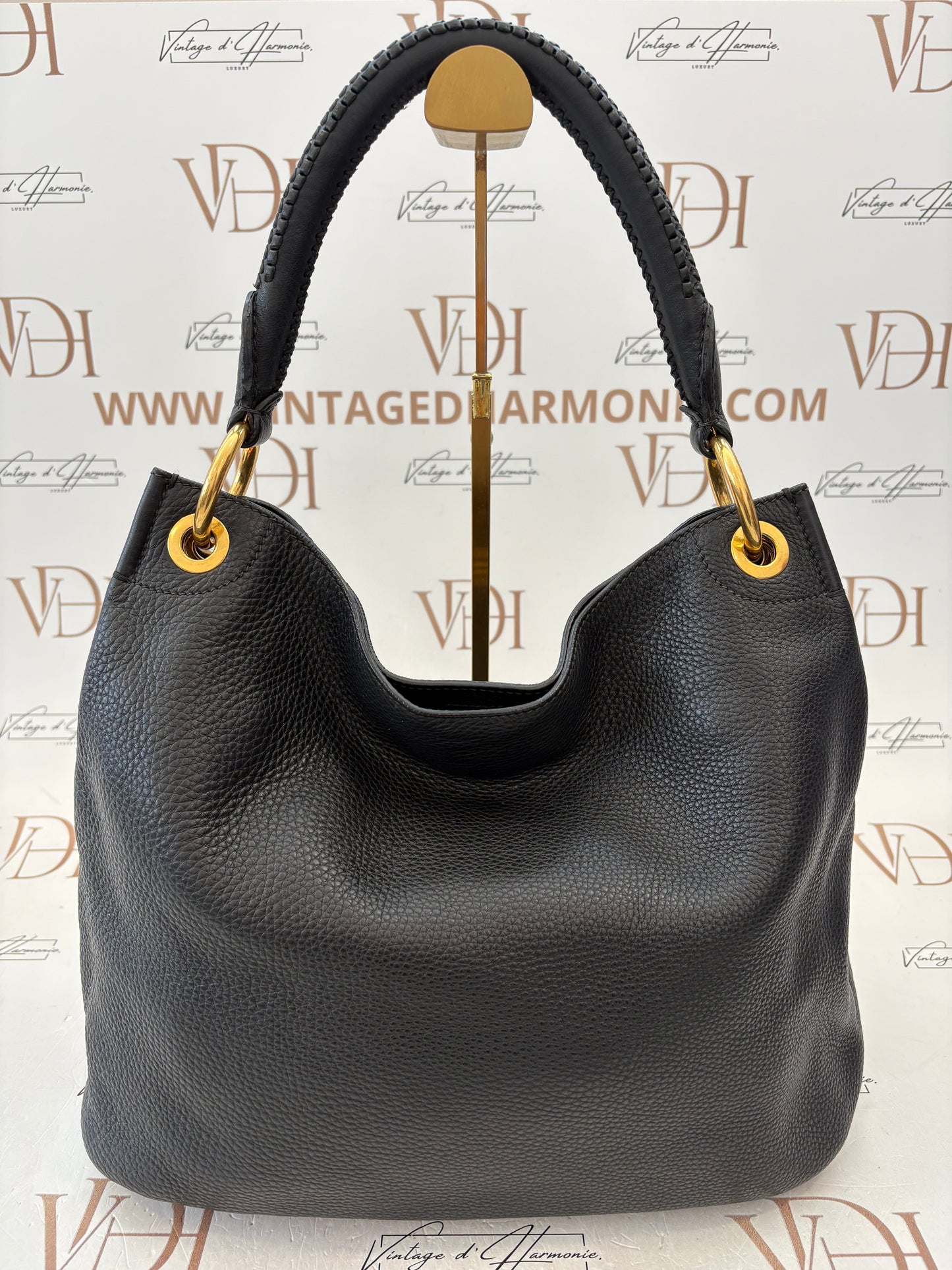 383880 - Prada Black
