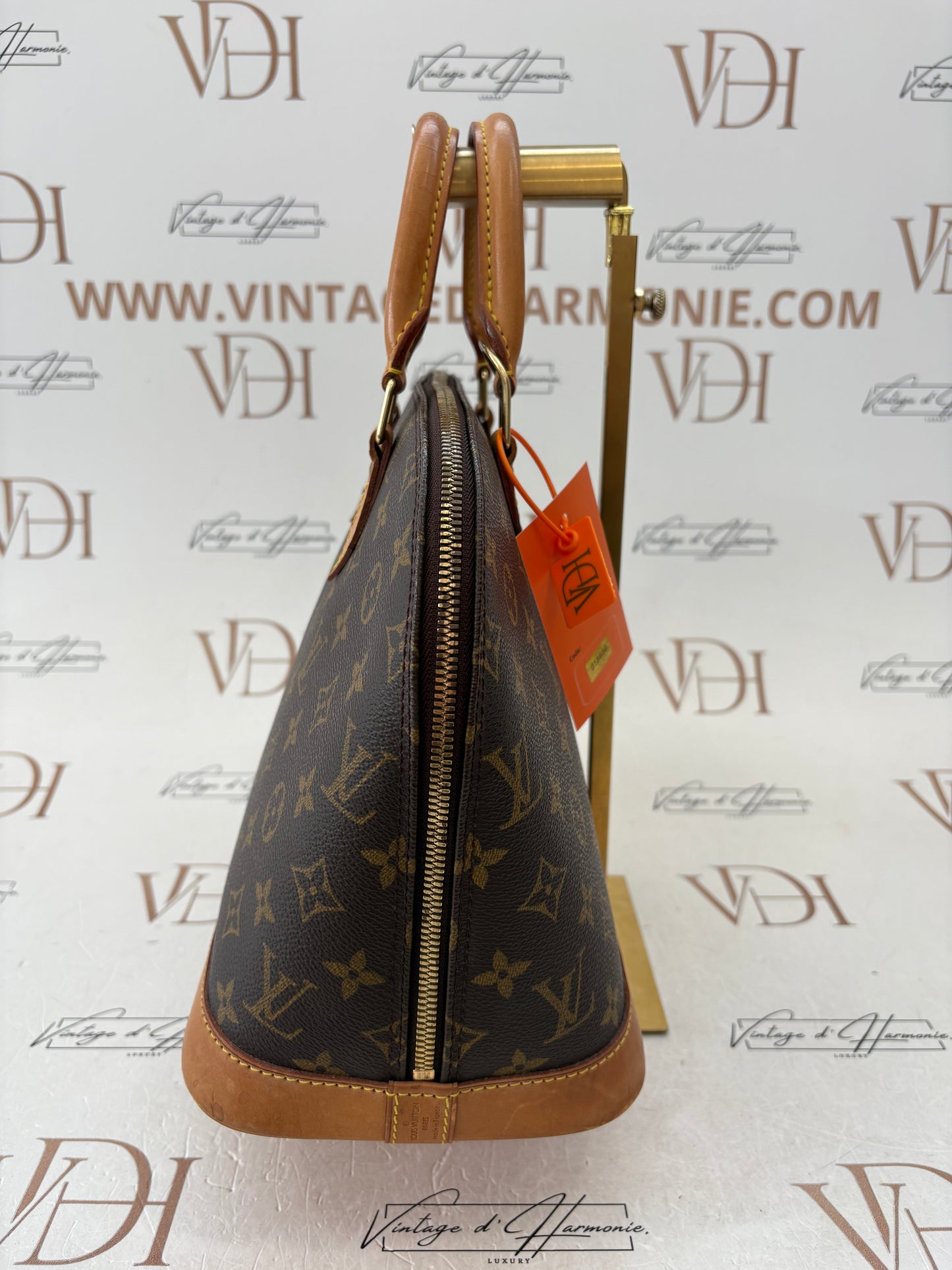 018850 - Louis Vuitton Alma