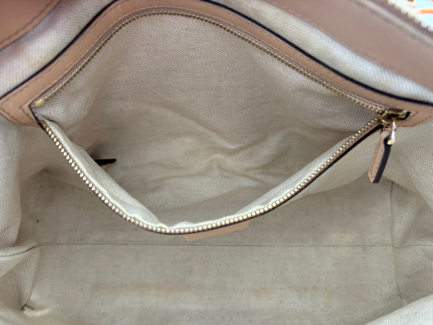 382769 - Gucci Lovely