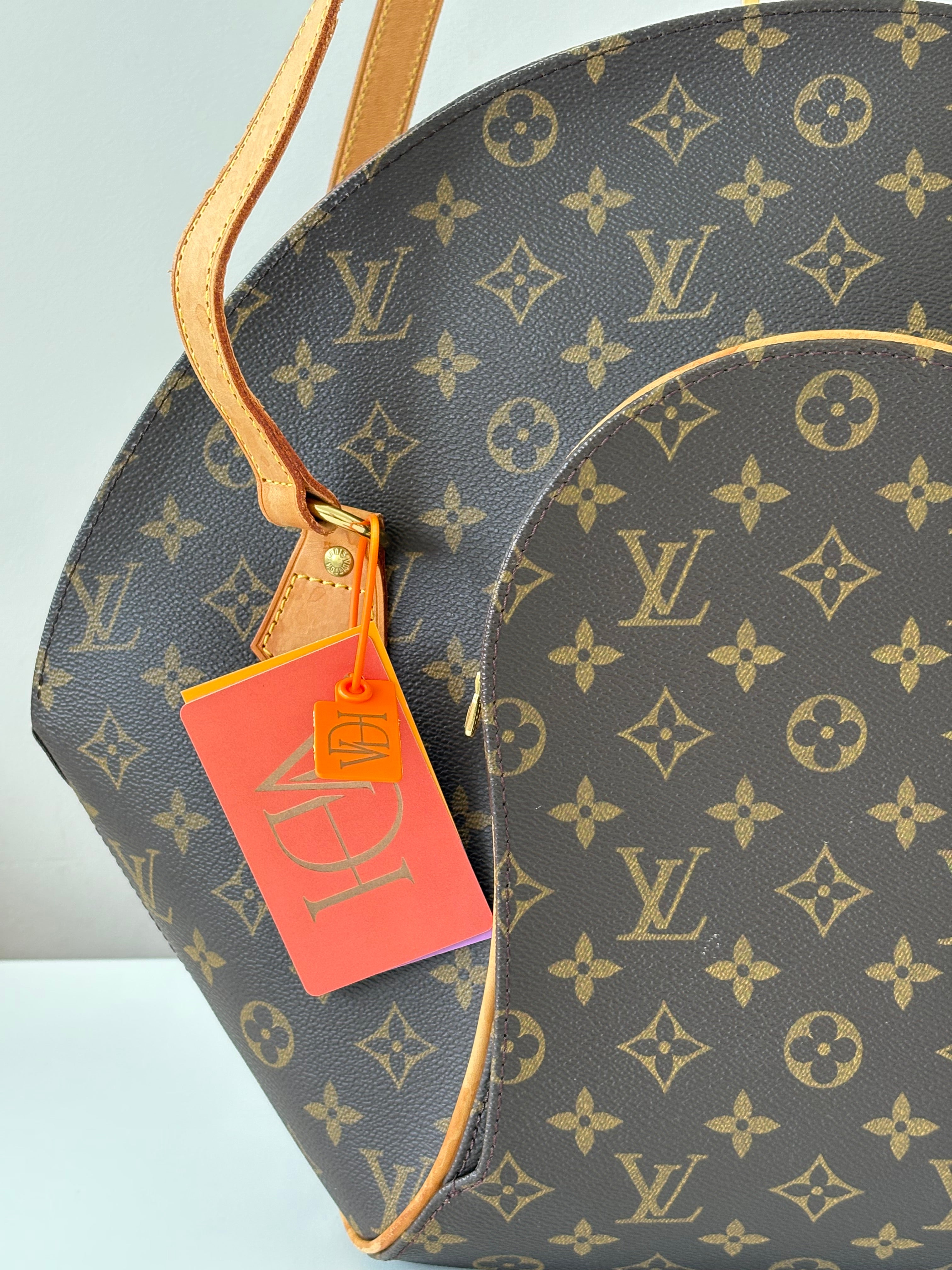 Louis Vuitton Ellipse Shopping