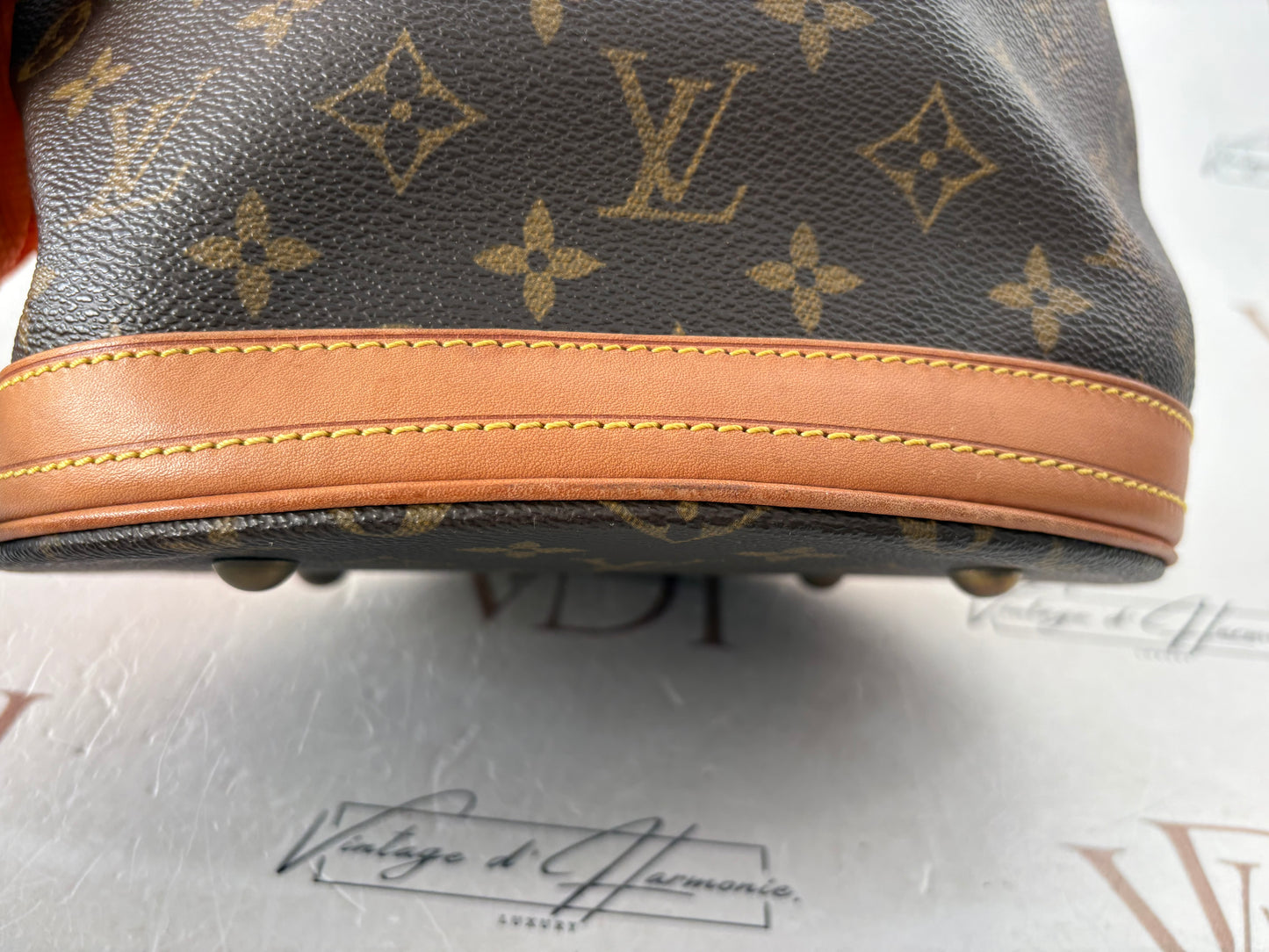 019009 - Louis Vuitton Bucket PM
