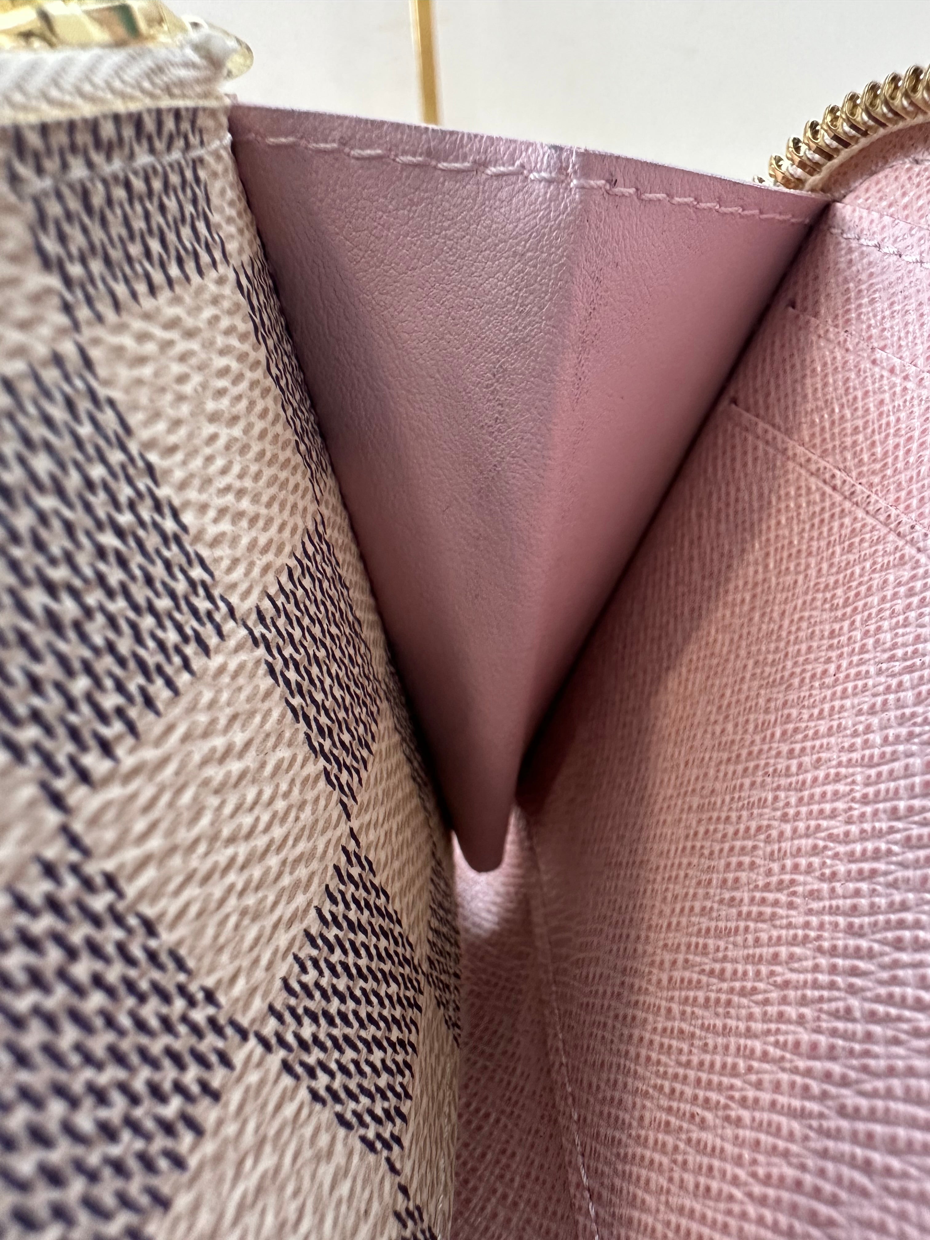 Louis Vuitton Azur Portefeuille Clemence Zippy Wallet