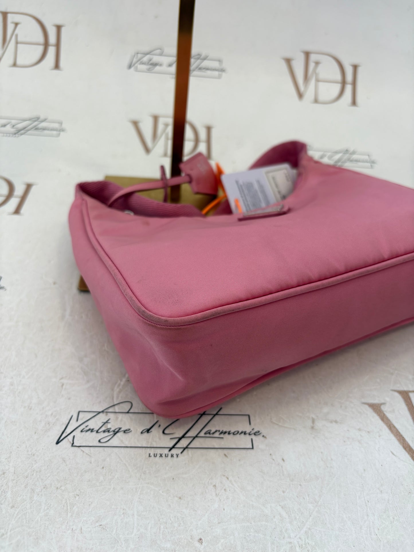 201160 - Prada Re-Edition 2000