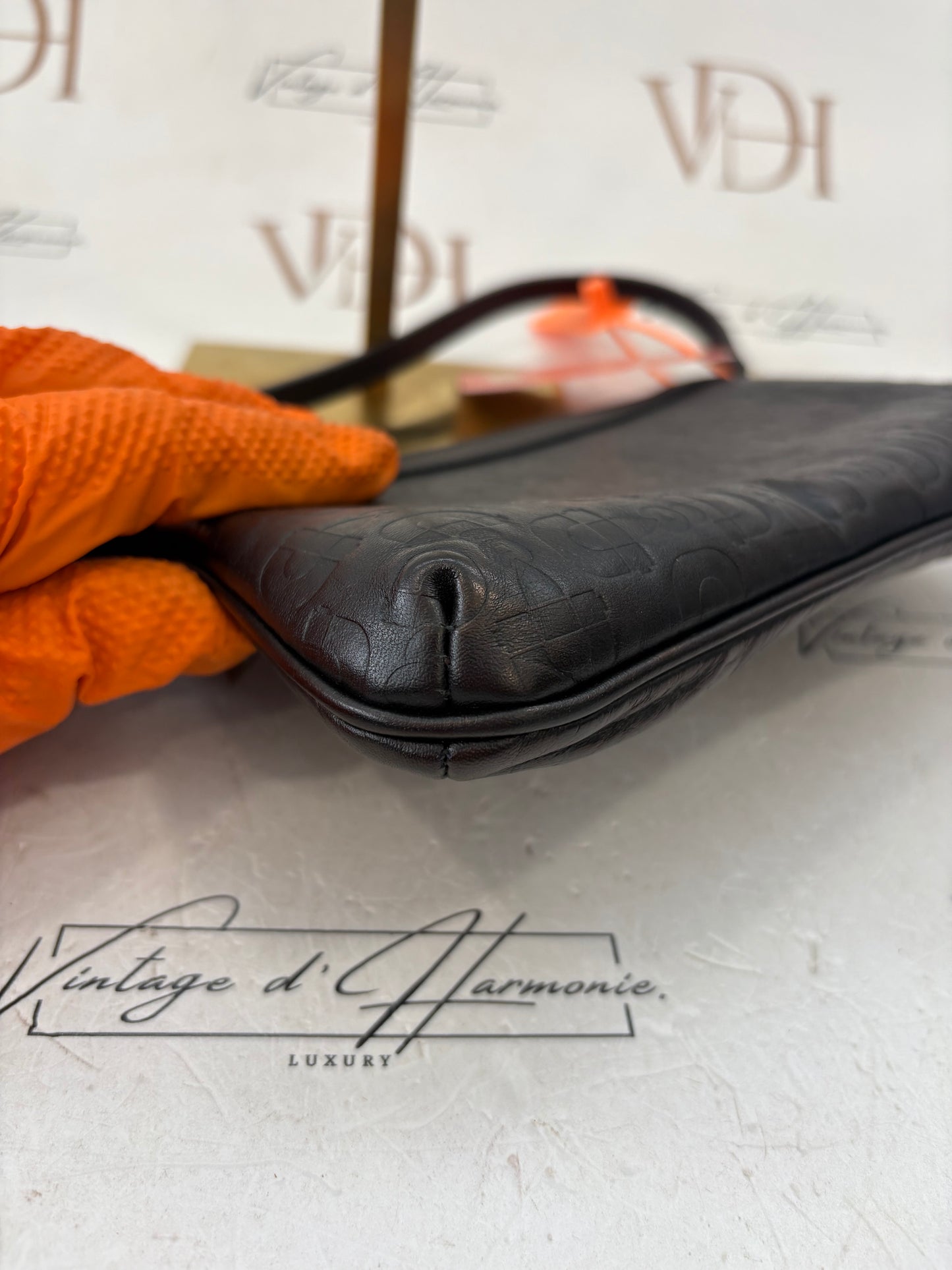 383959 - Gucci Pochette Black