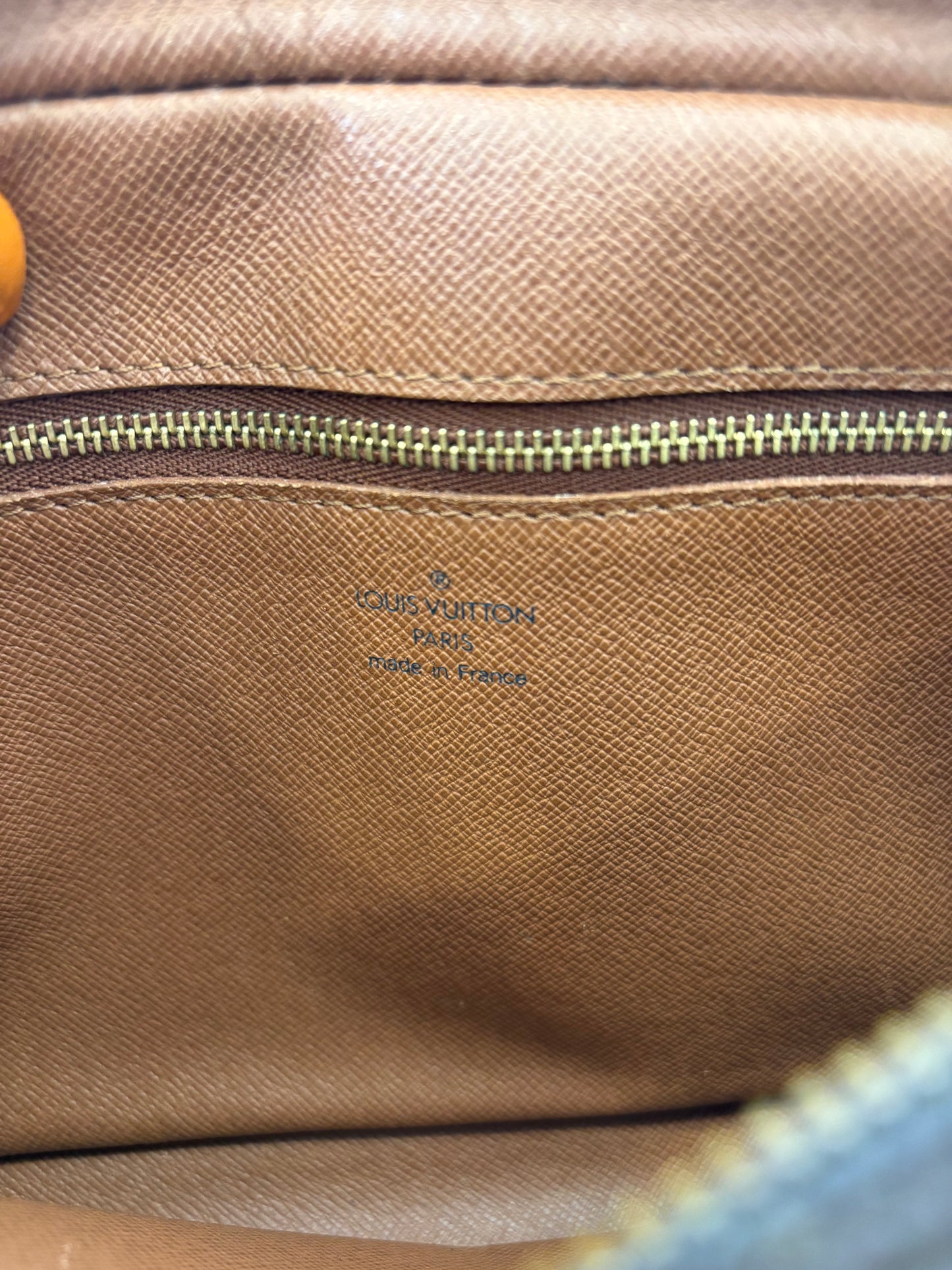 018116 - Louis Vuitton Dragonne GM