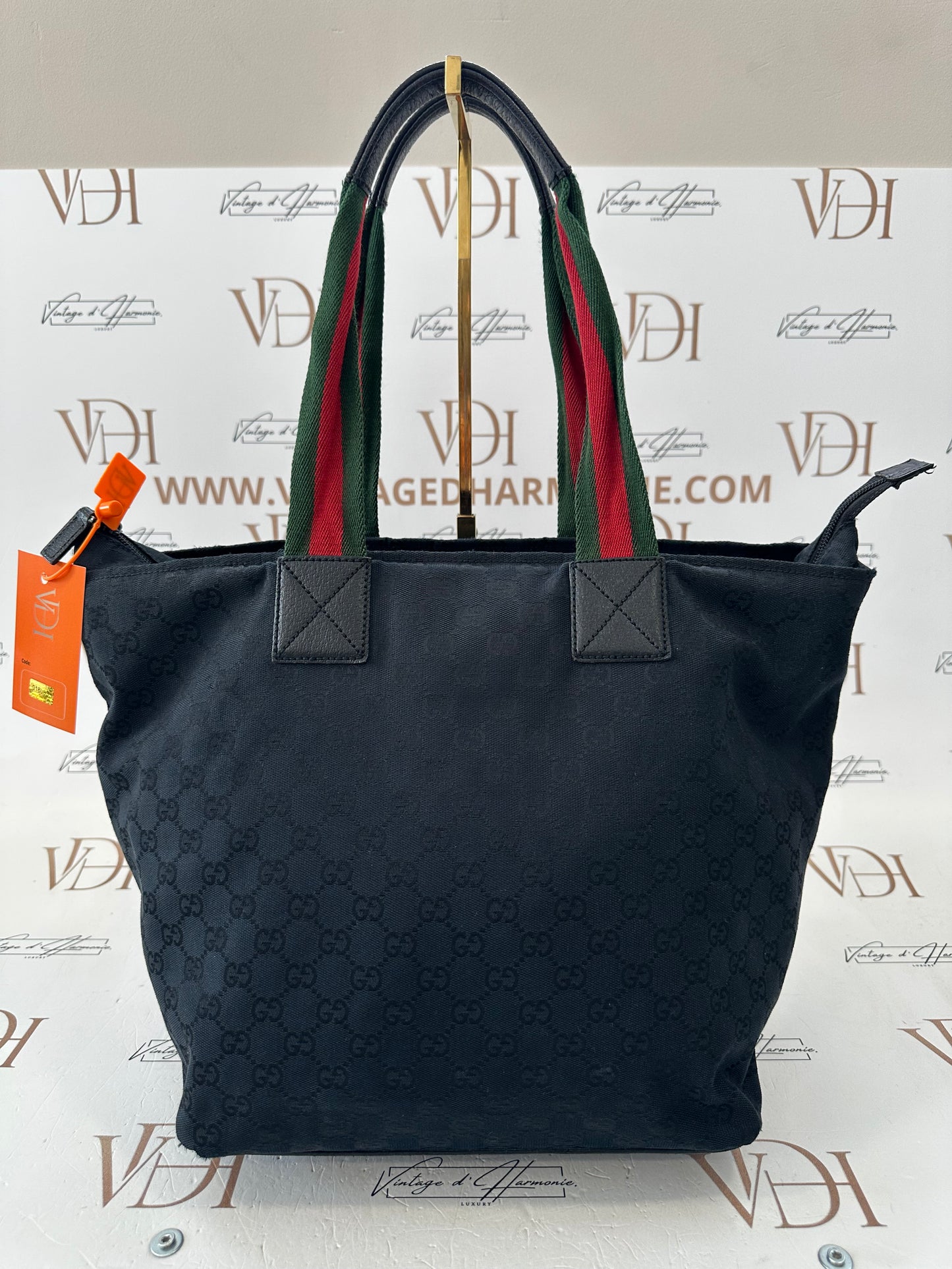 018083 - Gucci Black Canvas