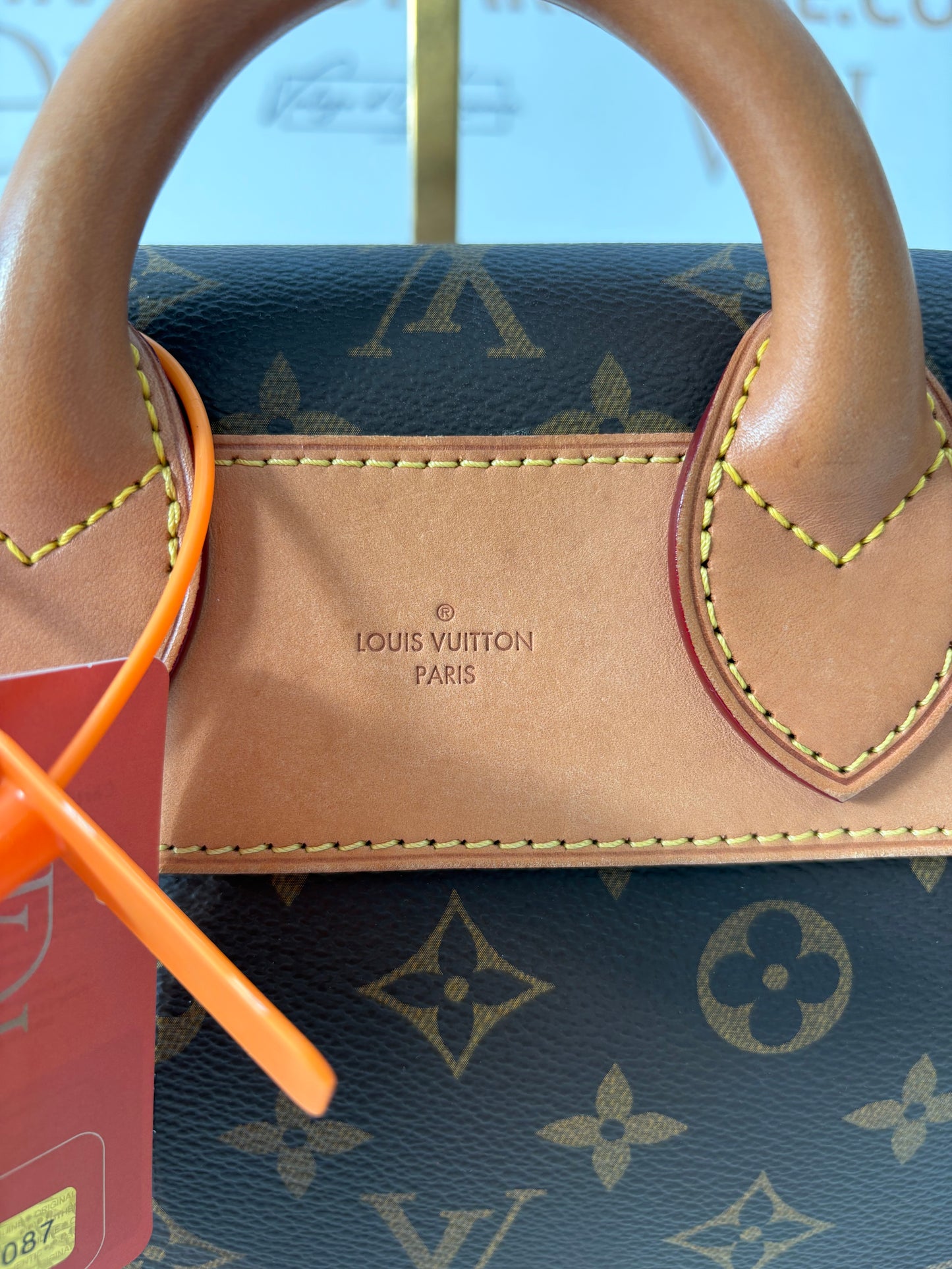 384087 - Louis Vuitton Eden