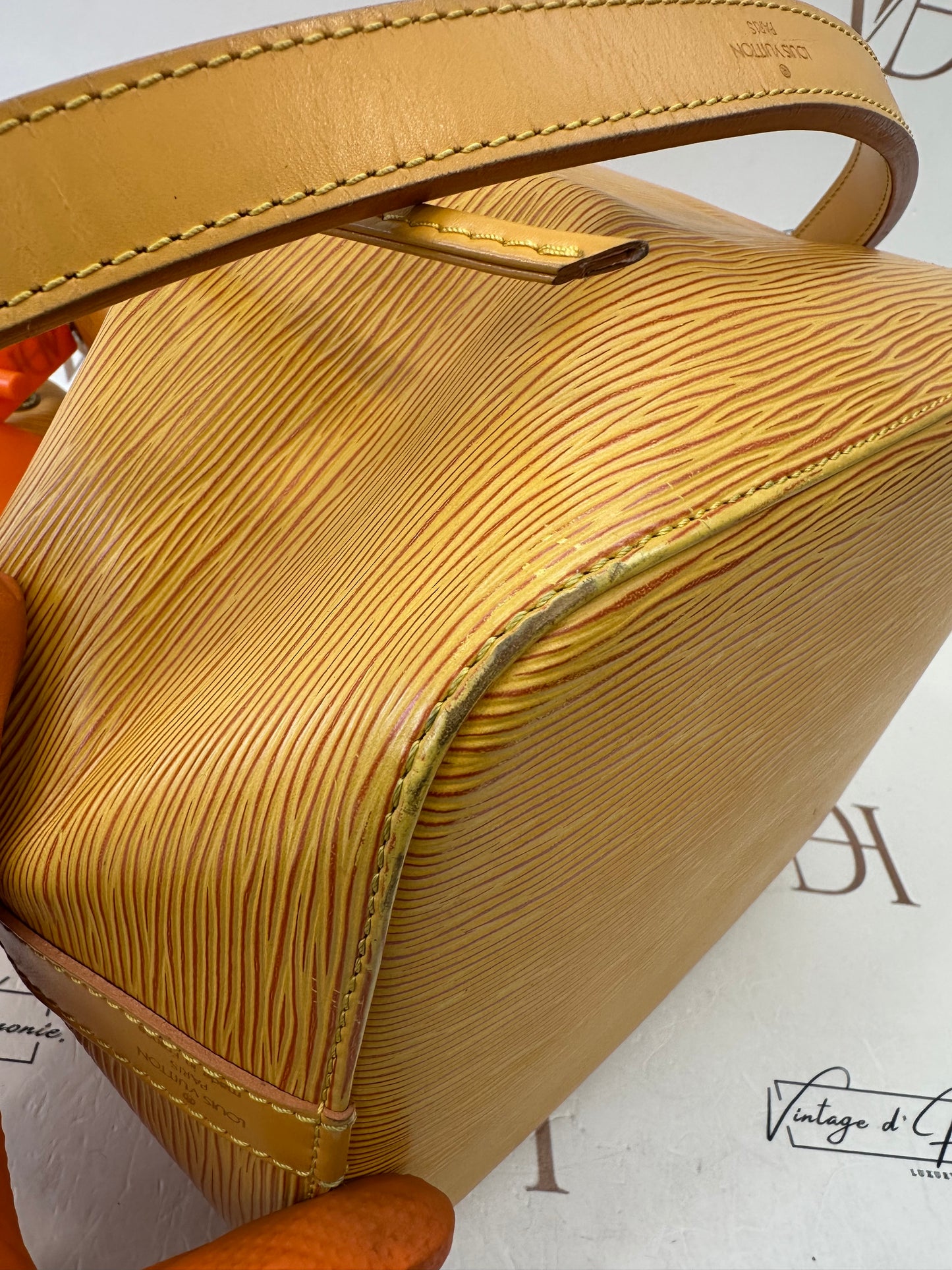 017929 - Louis Vuitton Yellow Epi Noè